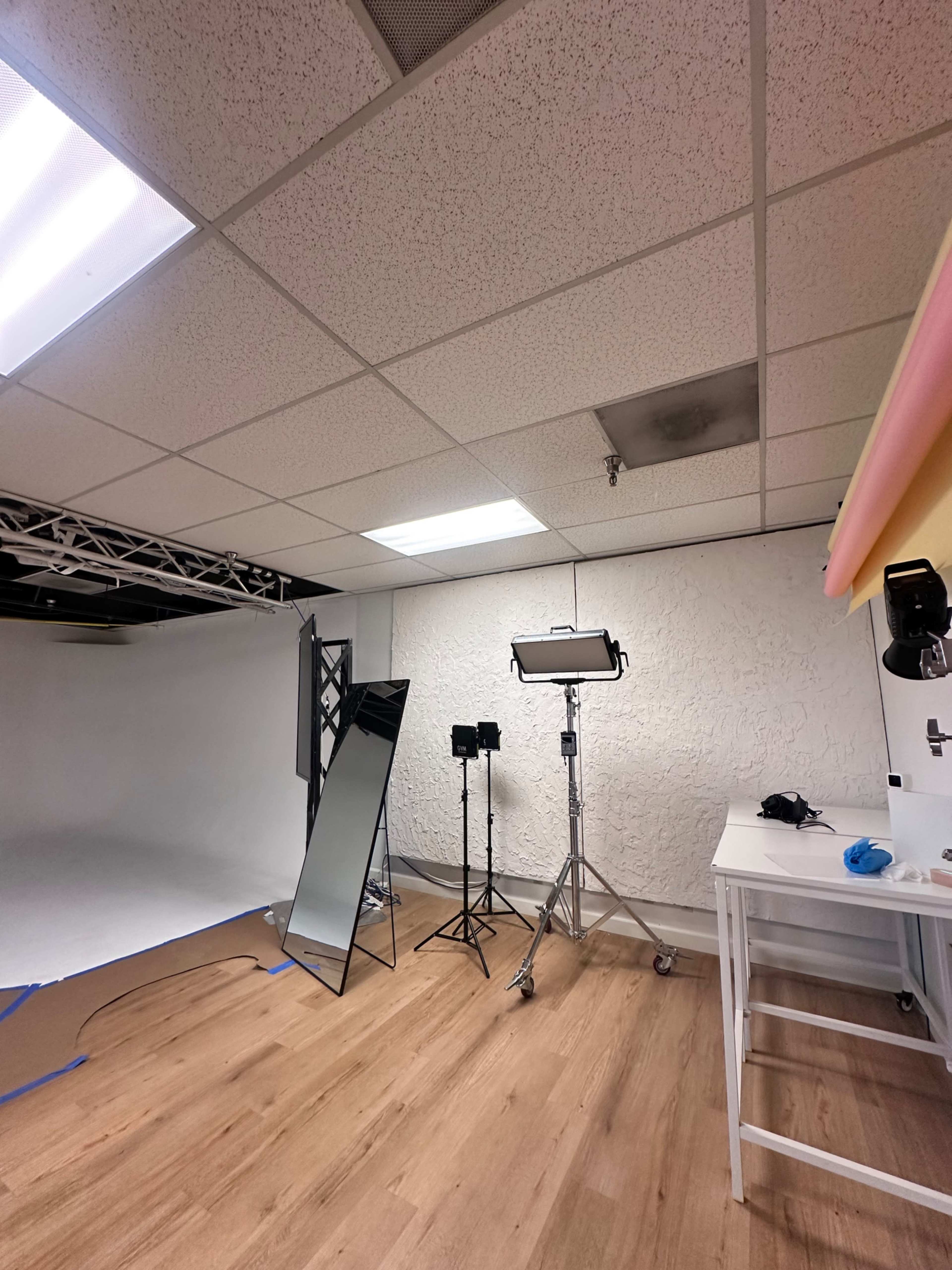 A Bright & Versatile Social Media Studio Image in Santa Fe Springs, Santa Fe Springs, CA