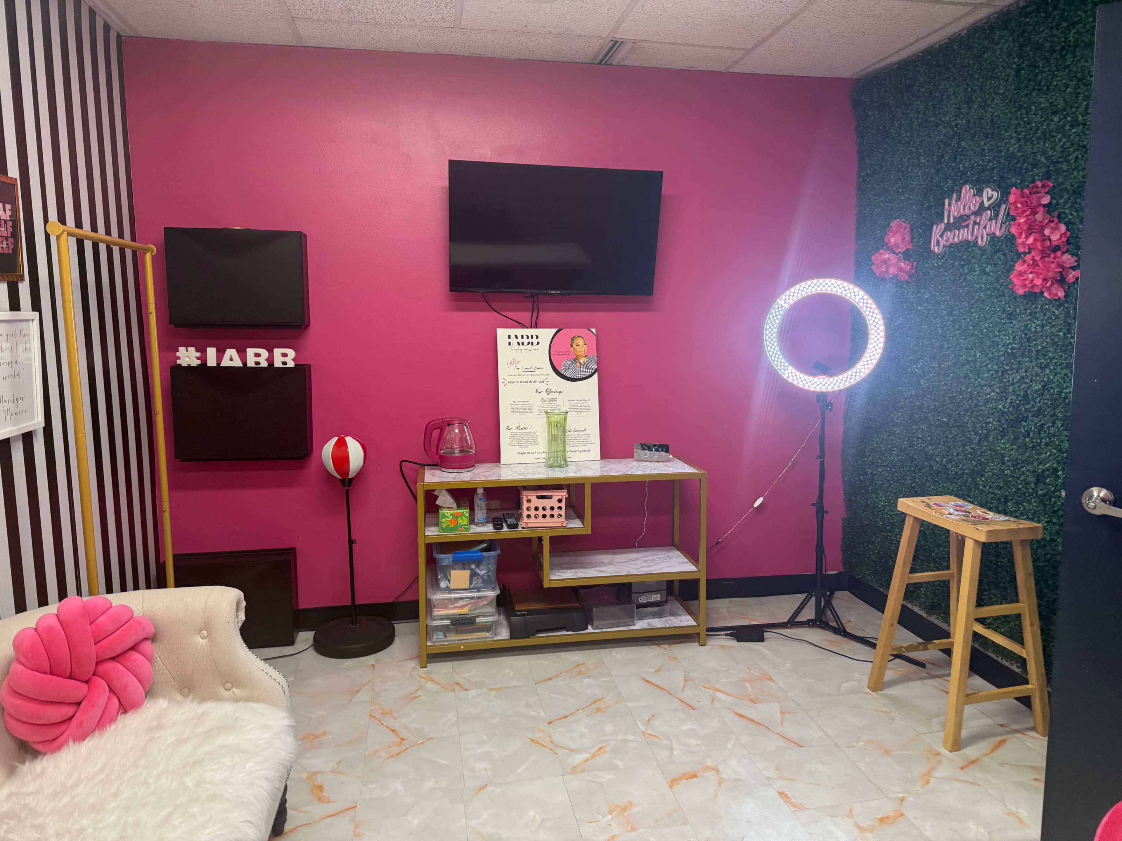 Modern Private Office & Creative Studio | Ideal for Content, Podcasts & Meetings Image in Mitchellville, Lanham, MD