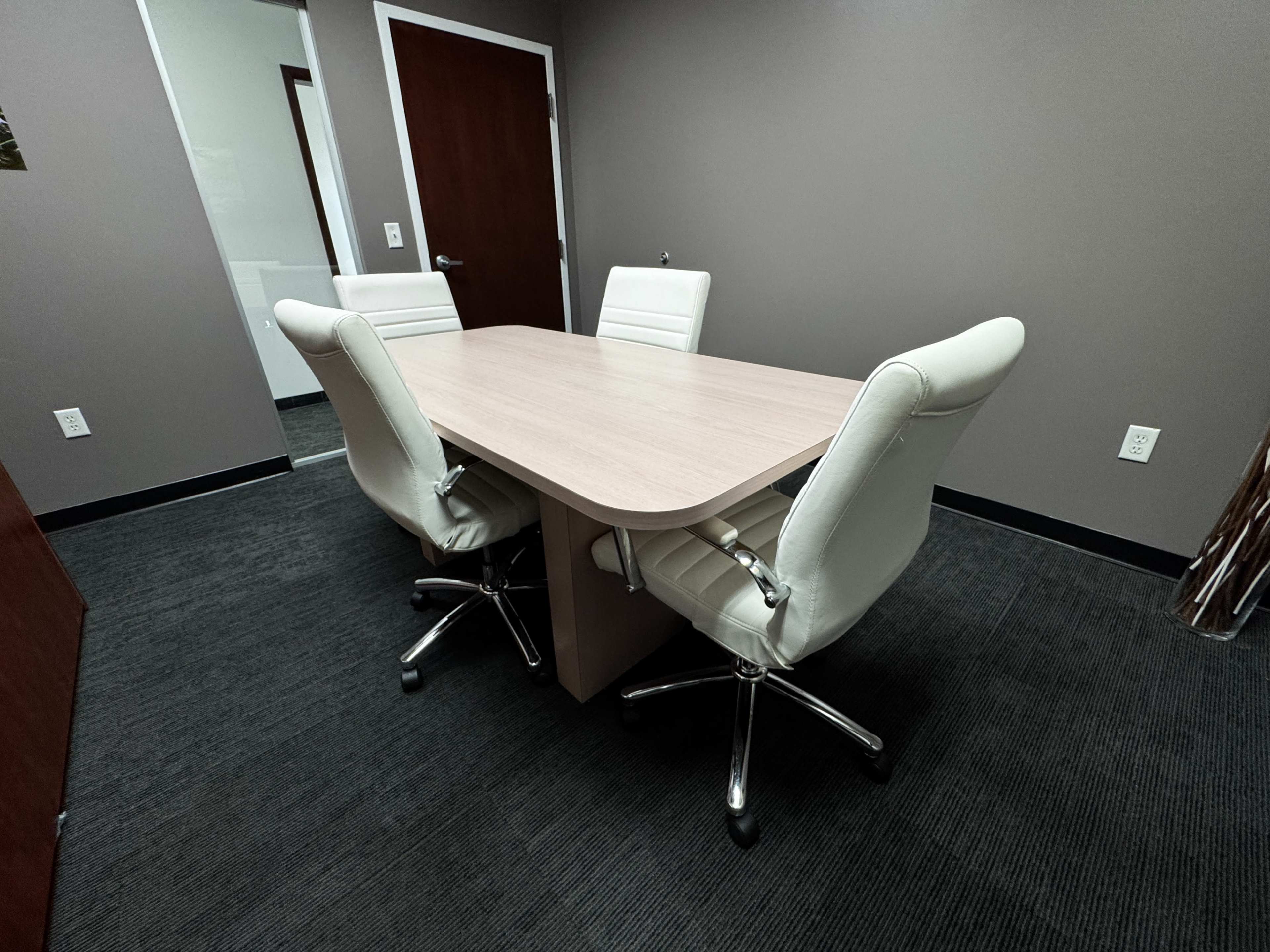 Private Meeting Room in North St. Pete | TV & Reception Image in Barcley Estates, St. Petersburg, FL