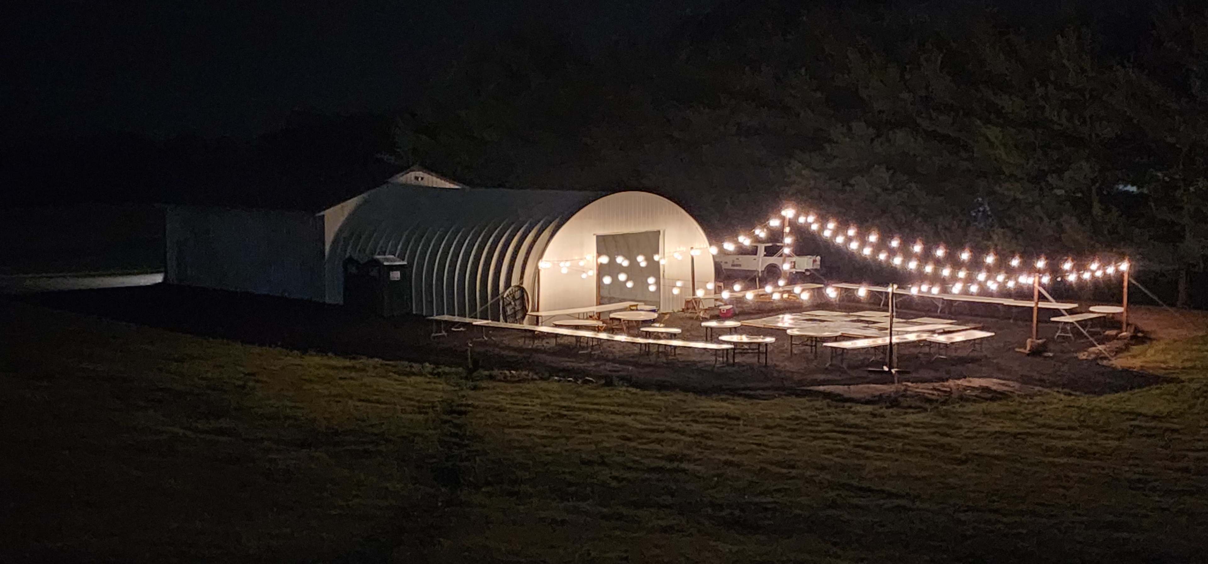 Hoosier Hospitality Barn Image in Clark Township, Greenwood, IN