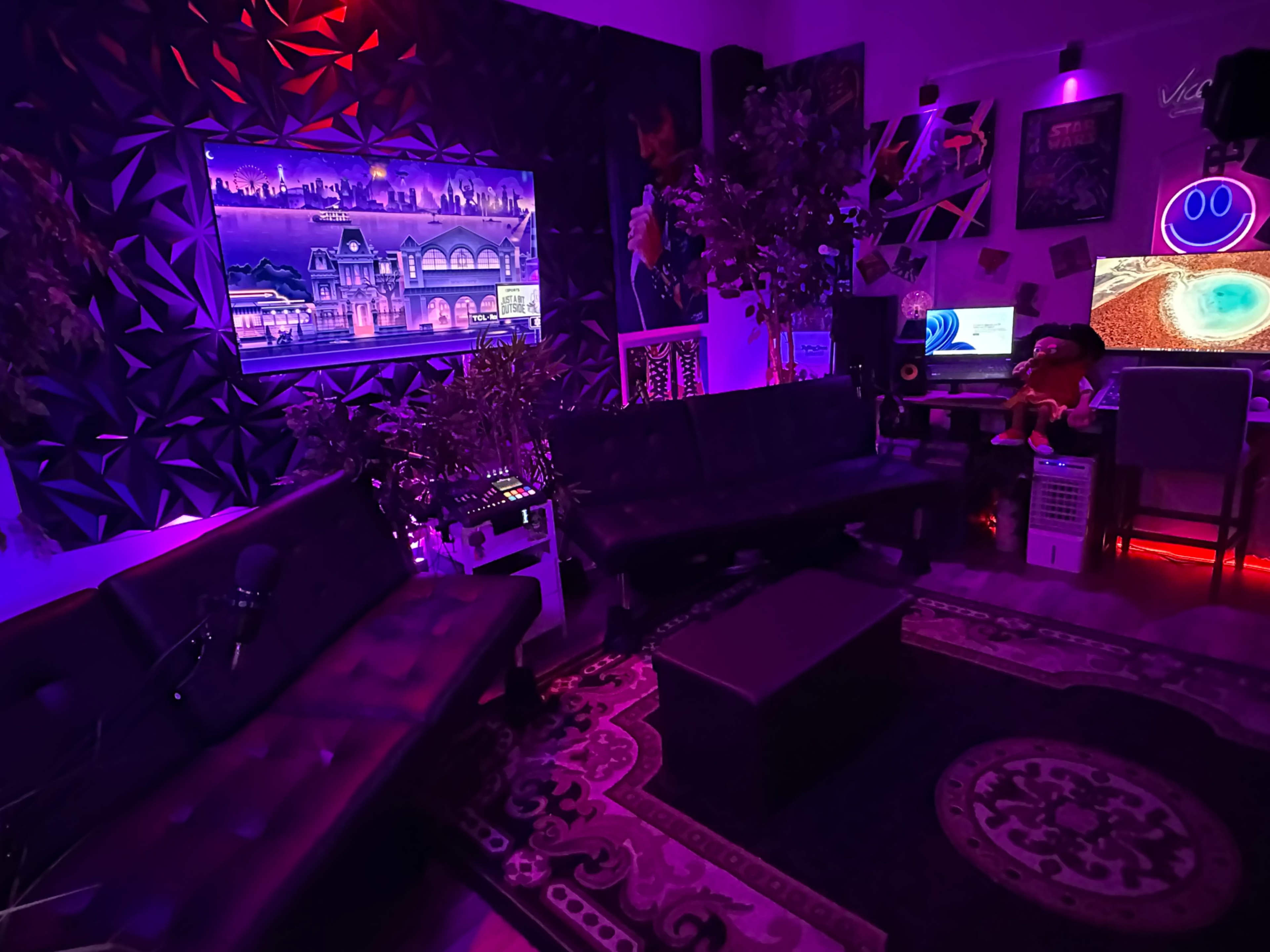 Ghostspace Labs | Creative Content Creator Studio Space (HD VIDEO ...