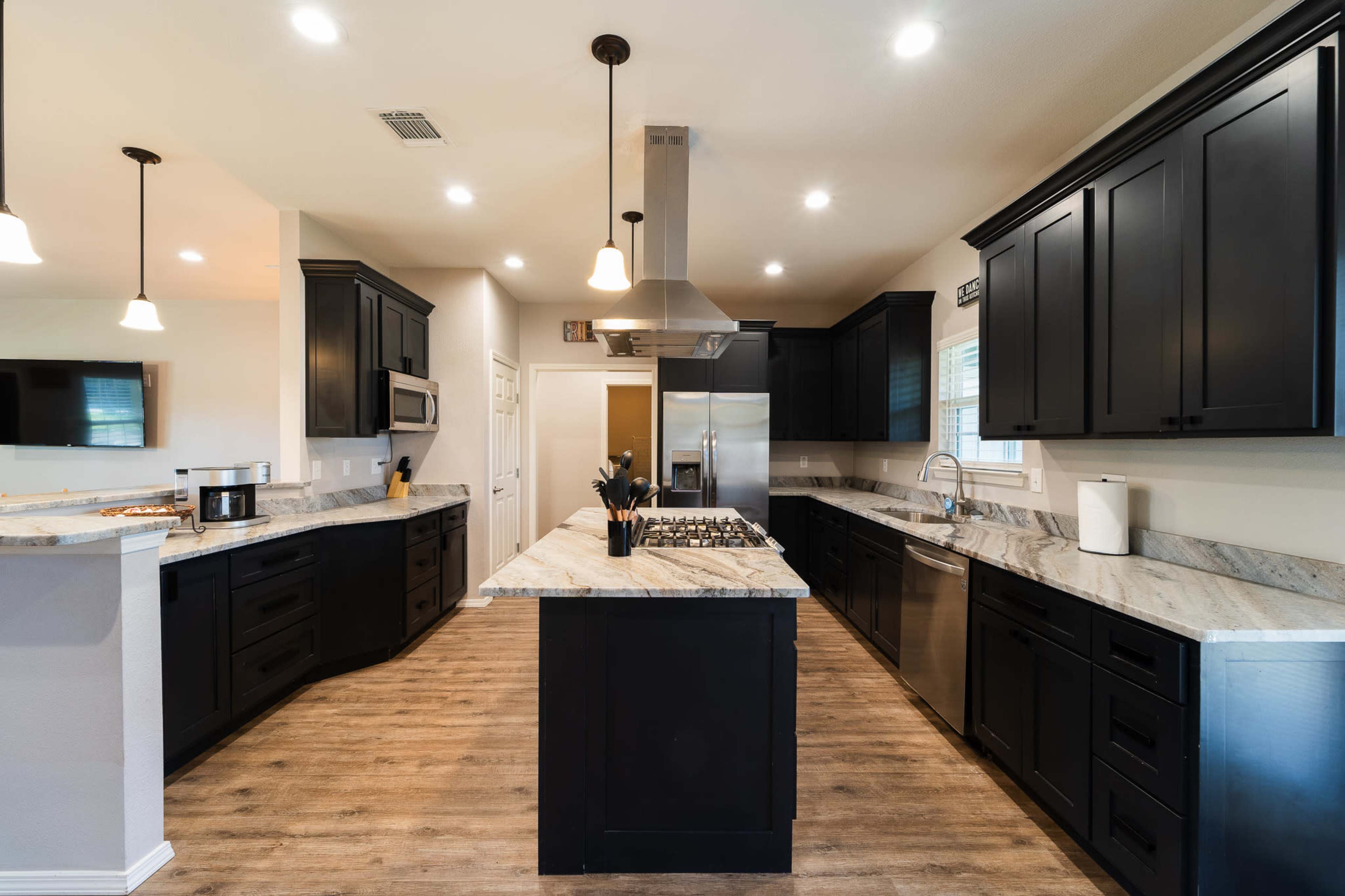 Ranch Style Hill Country Family Home Image in Canyon Lake, Fischer, TX