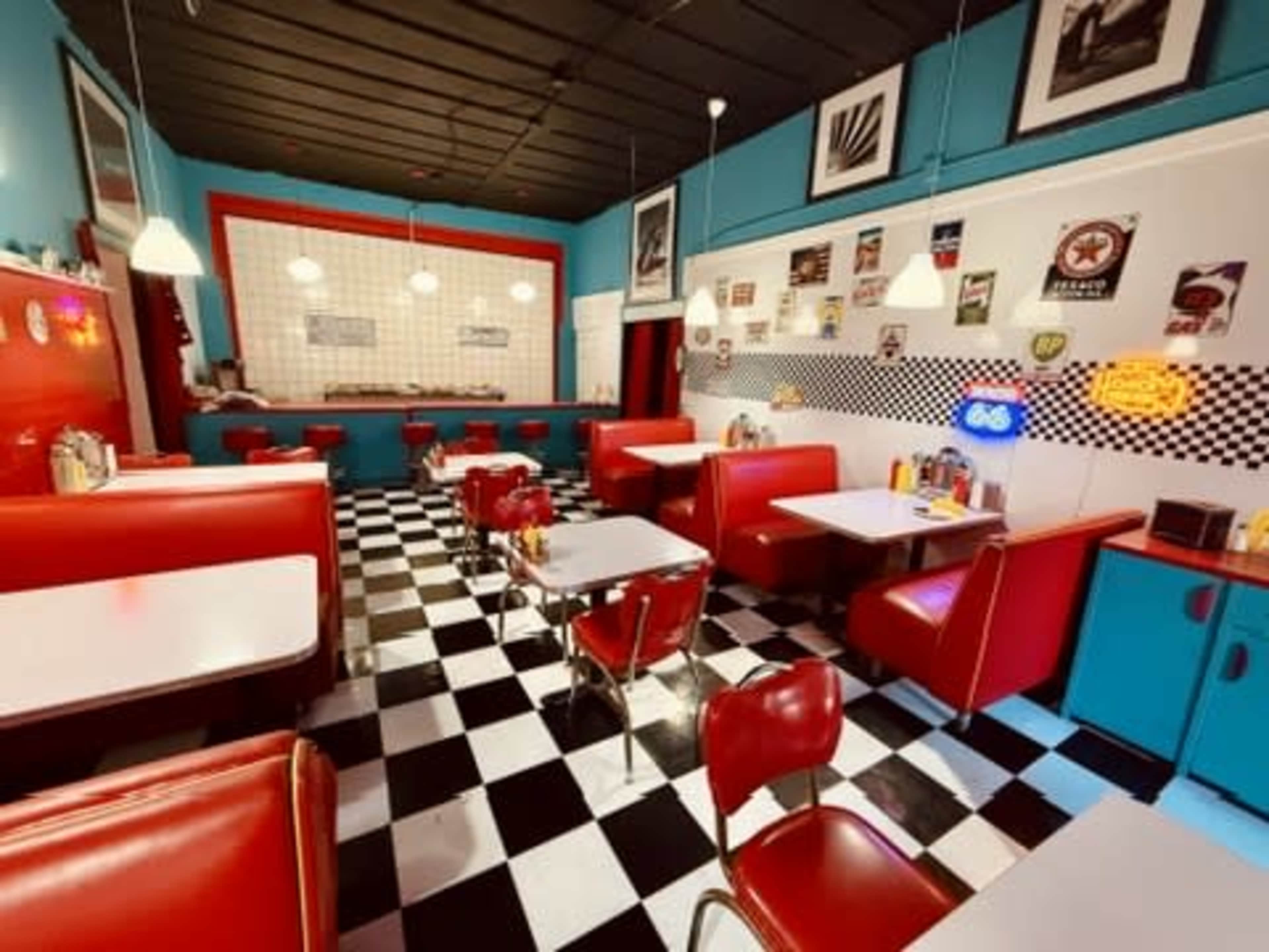 Retro 1950’s Diner Cafe Standing Set Image in Central LA, Los Angeles, CA