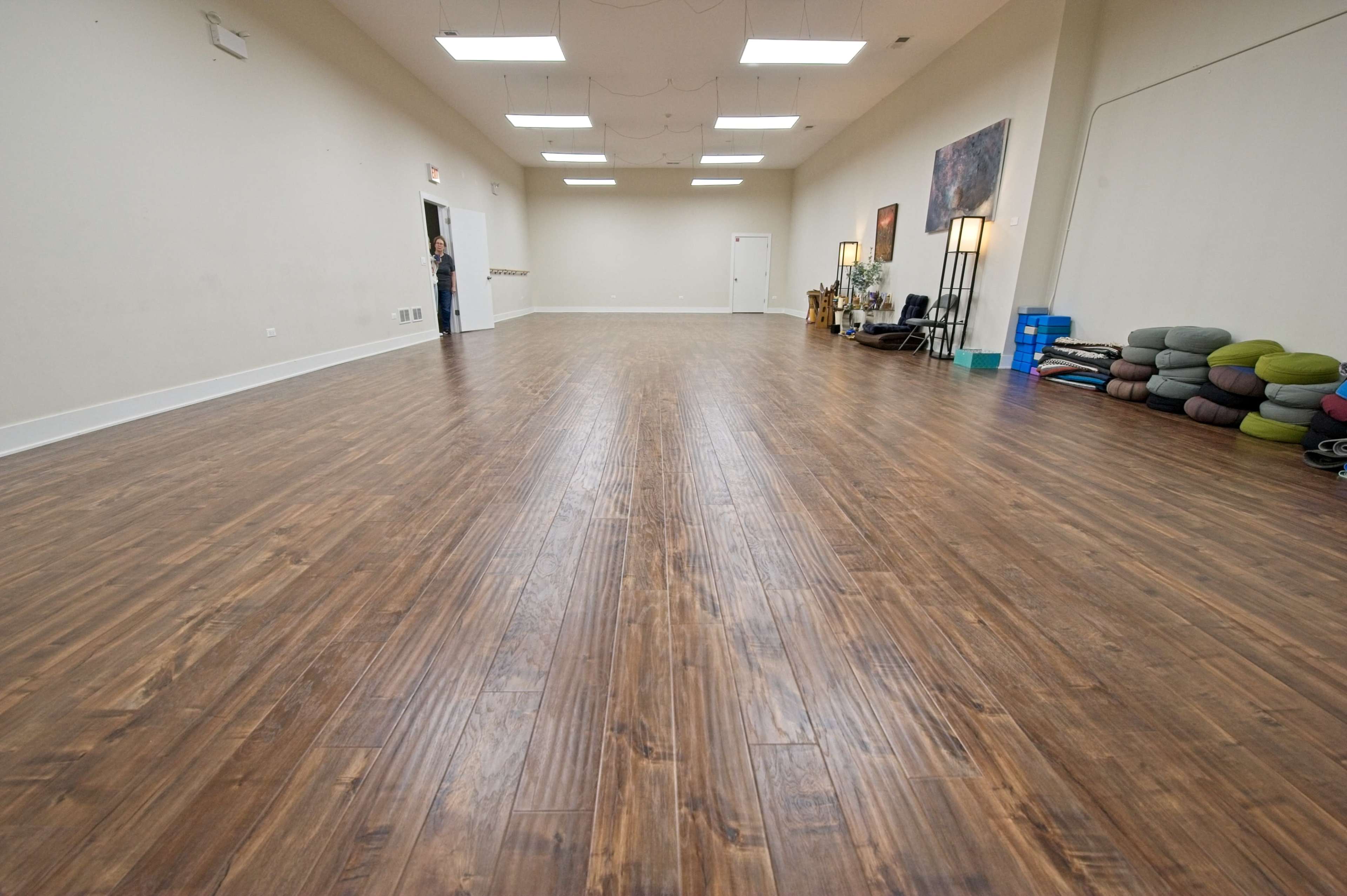 Expansive-Space Creative Studio For Events and Gatherings Image in Norwood Park, Chicago, IL