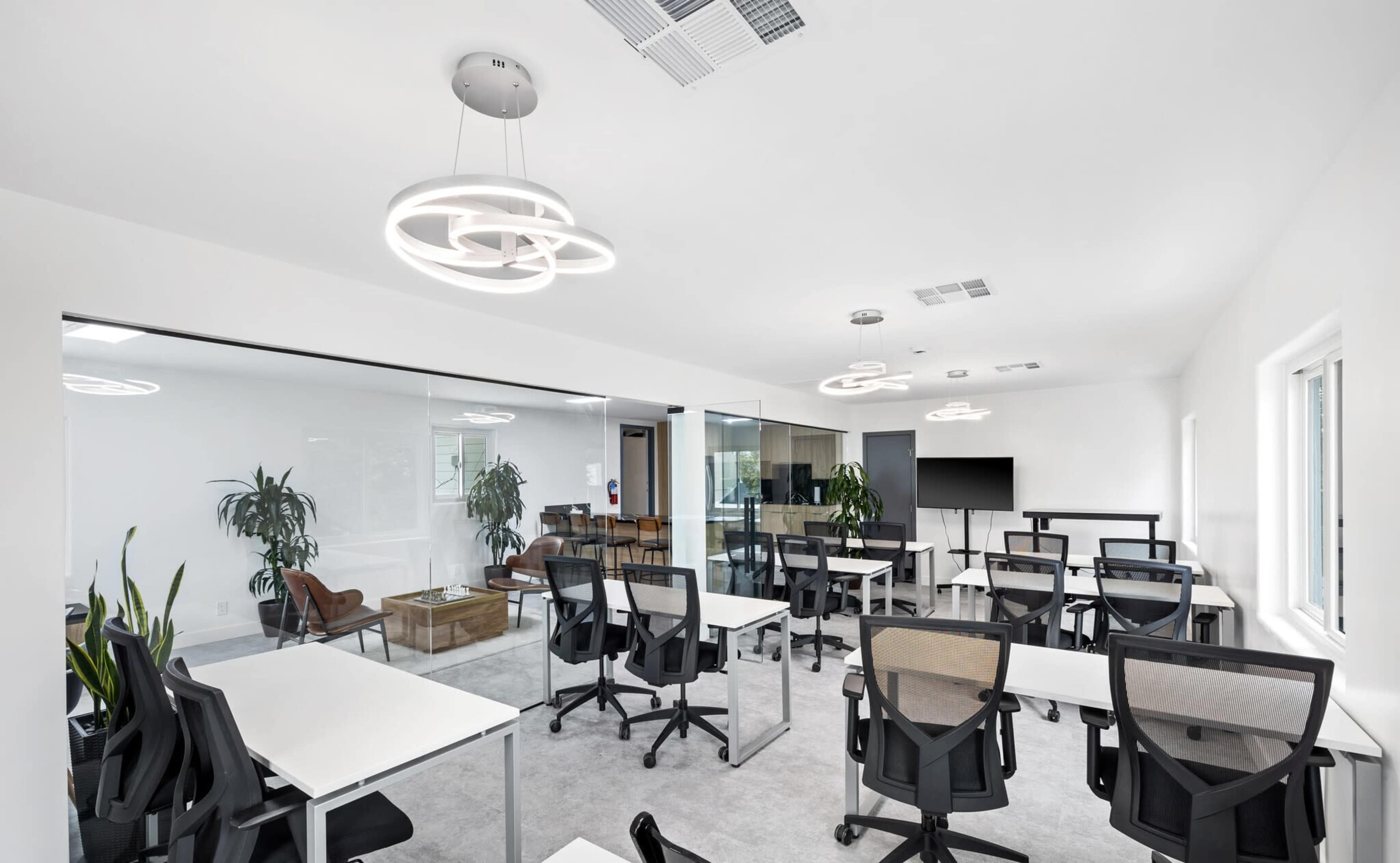 Burbank Modern Office Space – Film/Photo Shoot Ready Image in Burbank, Burbank, CA