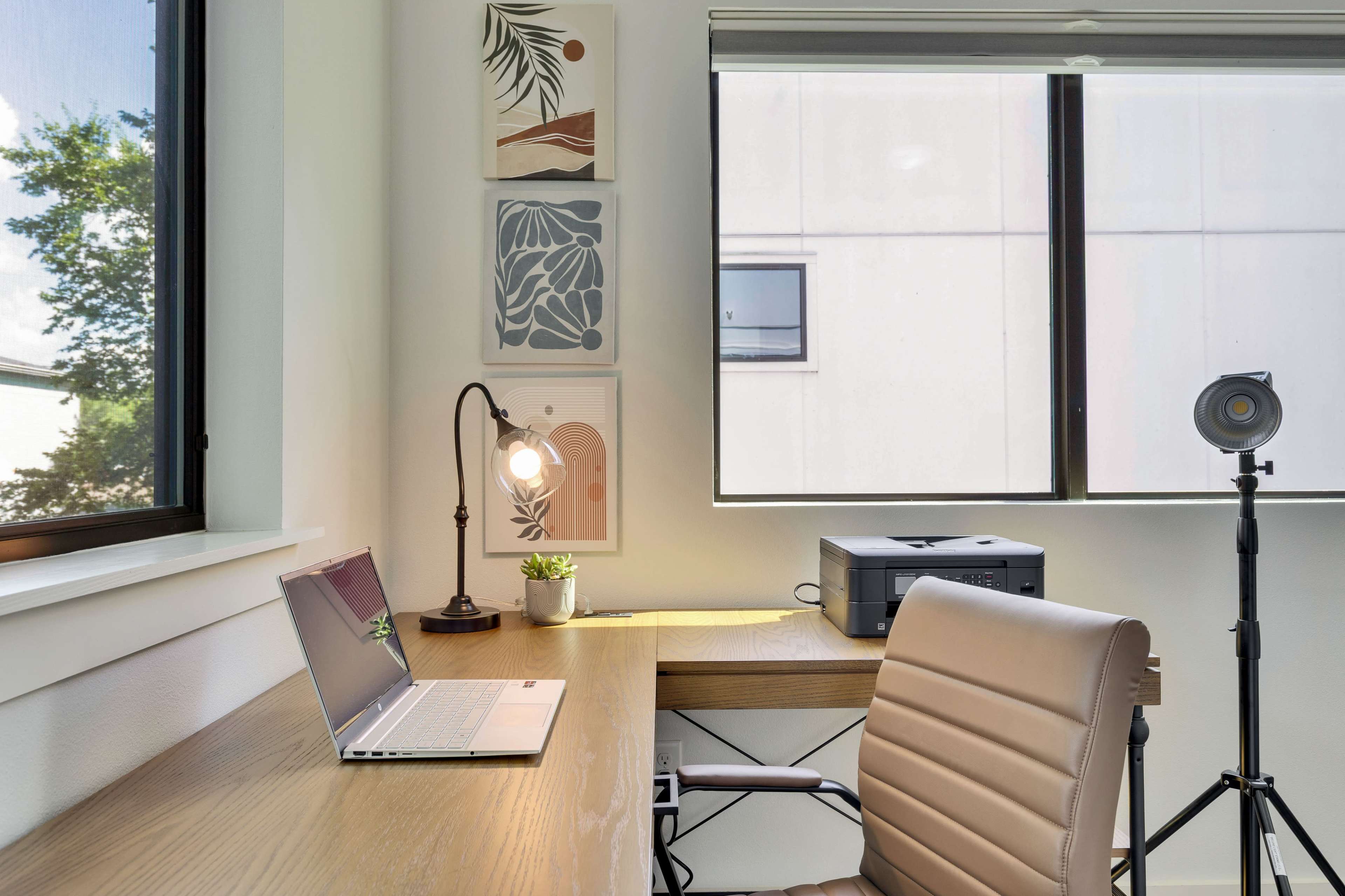 Modern East Austin Professionally Staged House Image in Holly, Austin, TX