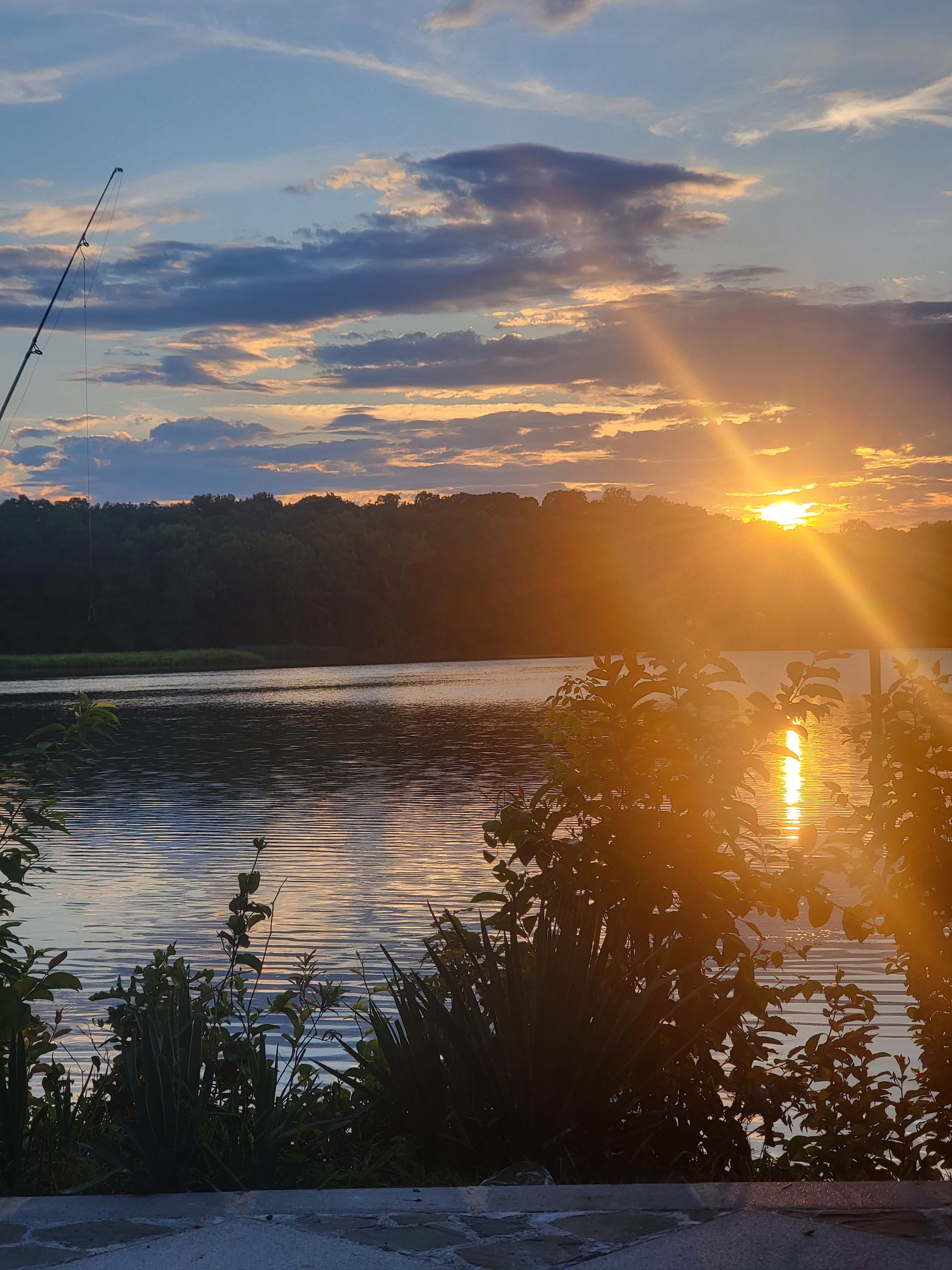 Memorable Waterfront Sunset Cabin- 1 hr D.C. Image in , Nanjemoy, MD
