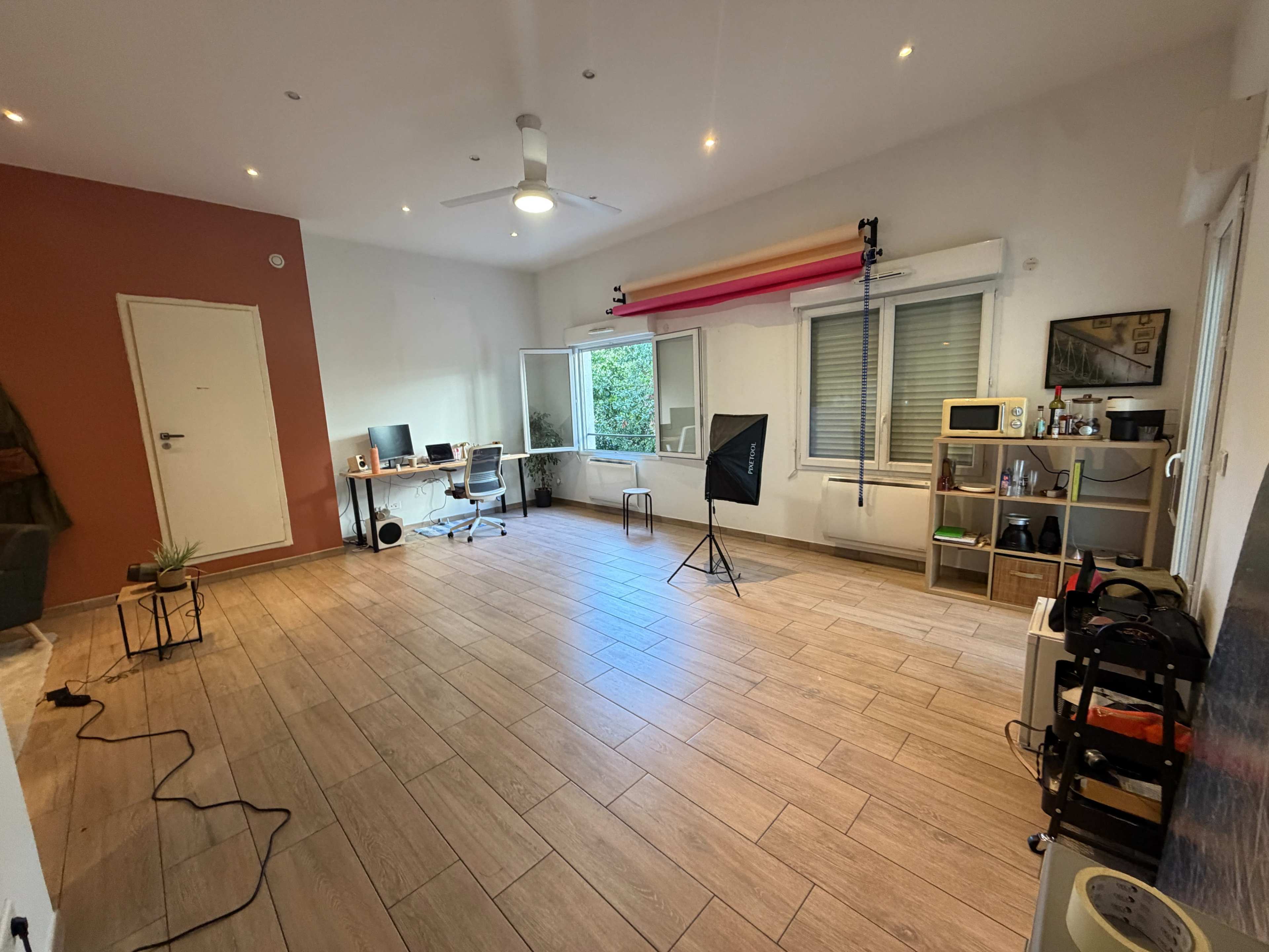 Light-Filled Photography Studio in Antibes Image in Antibes, Antibes