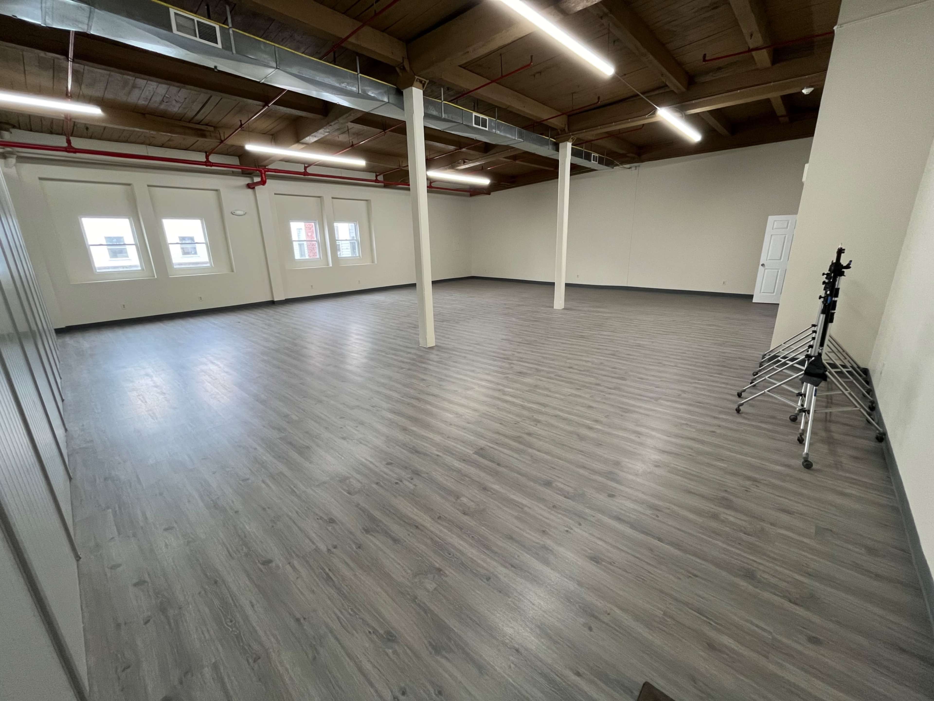 Urban Industrial Studio with Natural Light Image in Chester, Chester, PA