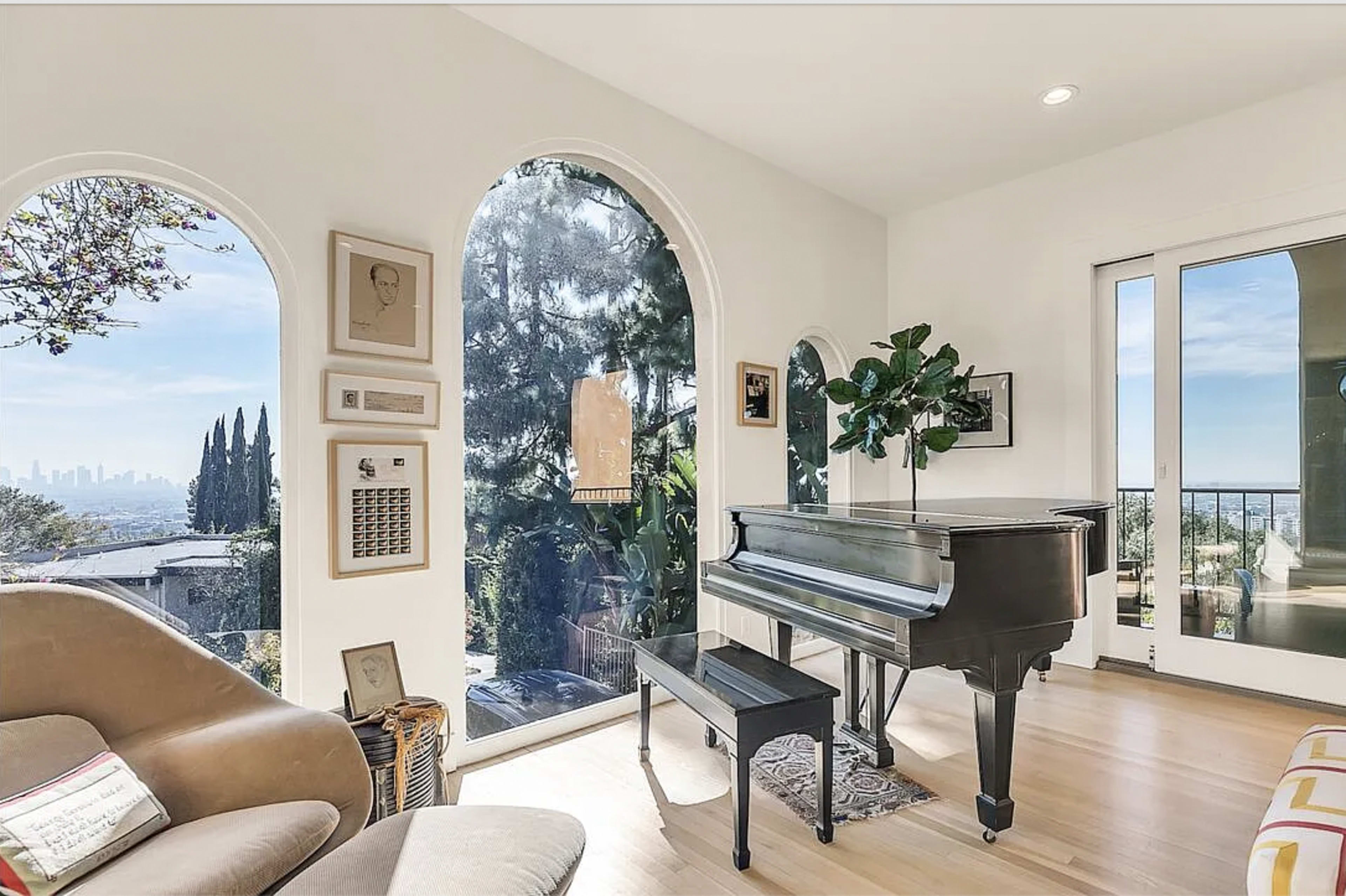 Gorgeous Hollywood Hills Home for Film, Photo Shoots. VIEWS, pool, courtyards Image in Central LA, Los Angeles, CA