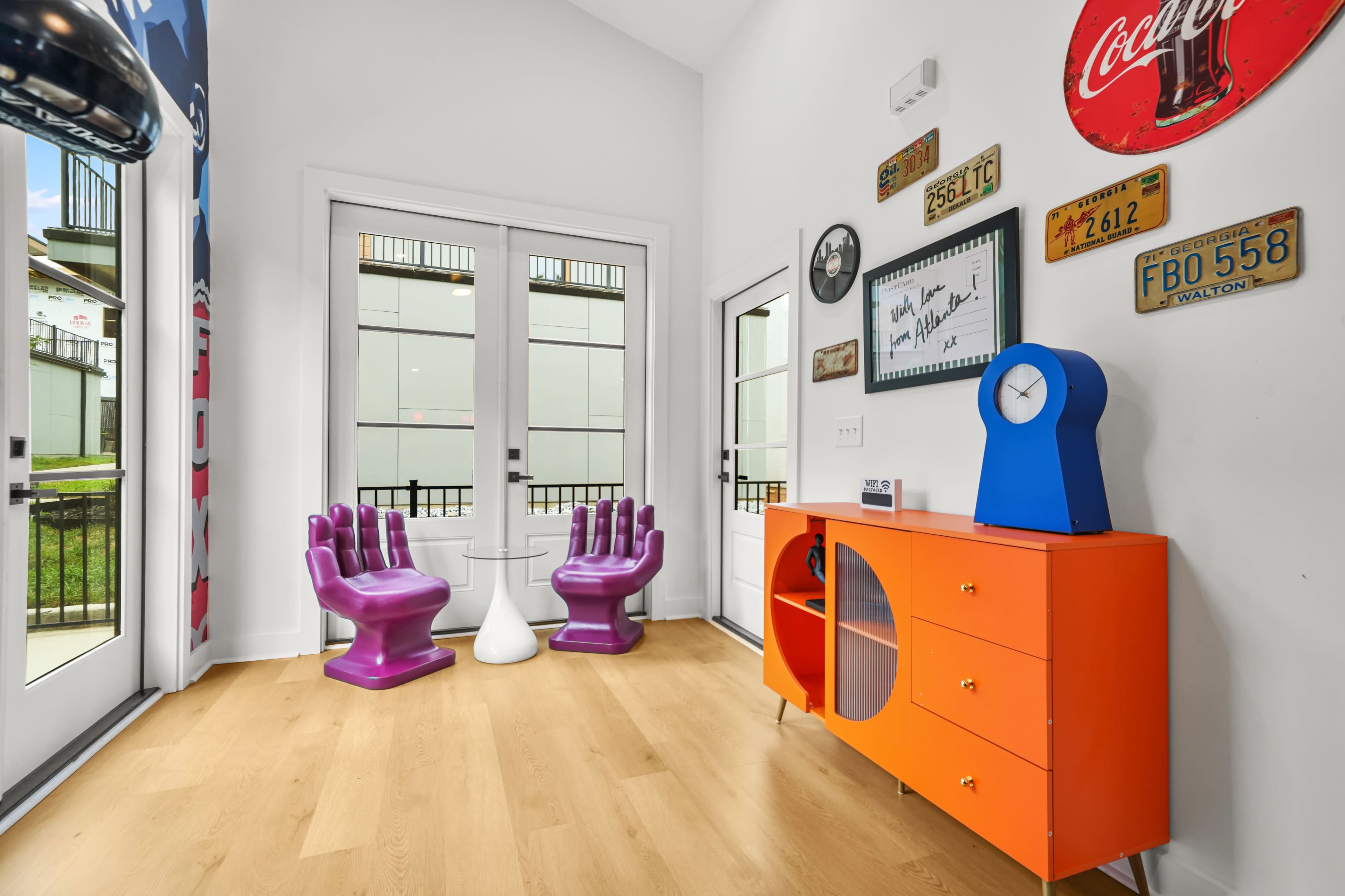 Bold, Modern Micro Home Near ATL Airport – Ideal for Photo Shoots, Film Projects, & Content Creation Image in Union City, Union City, GA