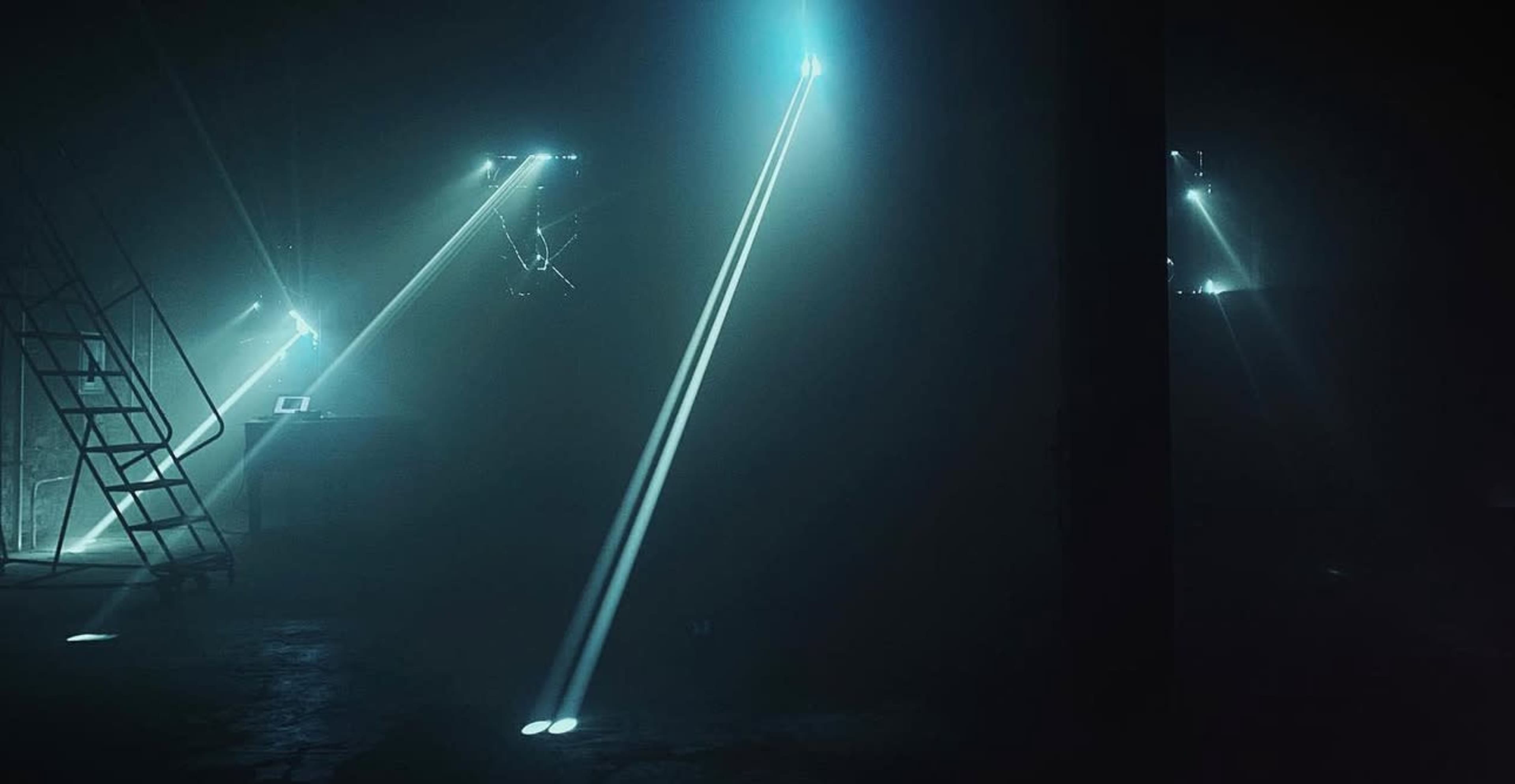 Light ray wear-house Image in Van Nuys, van nuys, CA