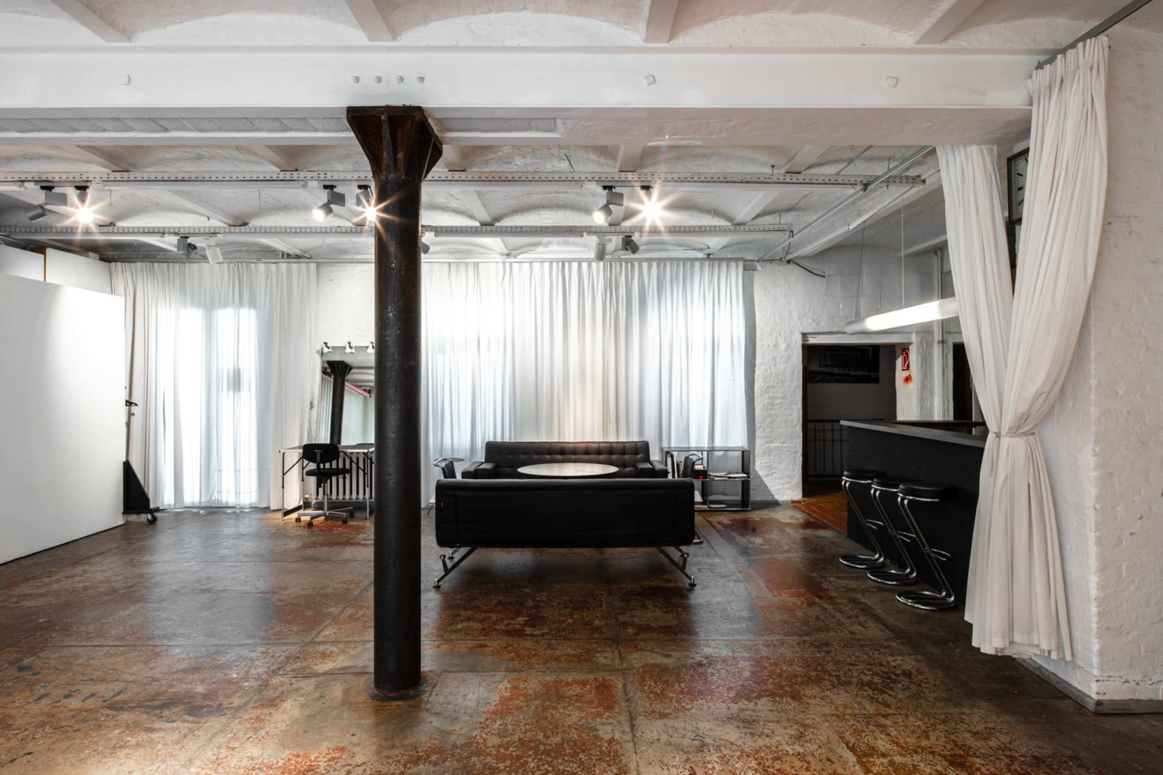 Studio für Produktion + Präsentation Bild in Weissensee, Berlin, 