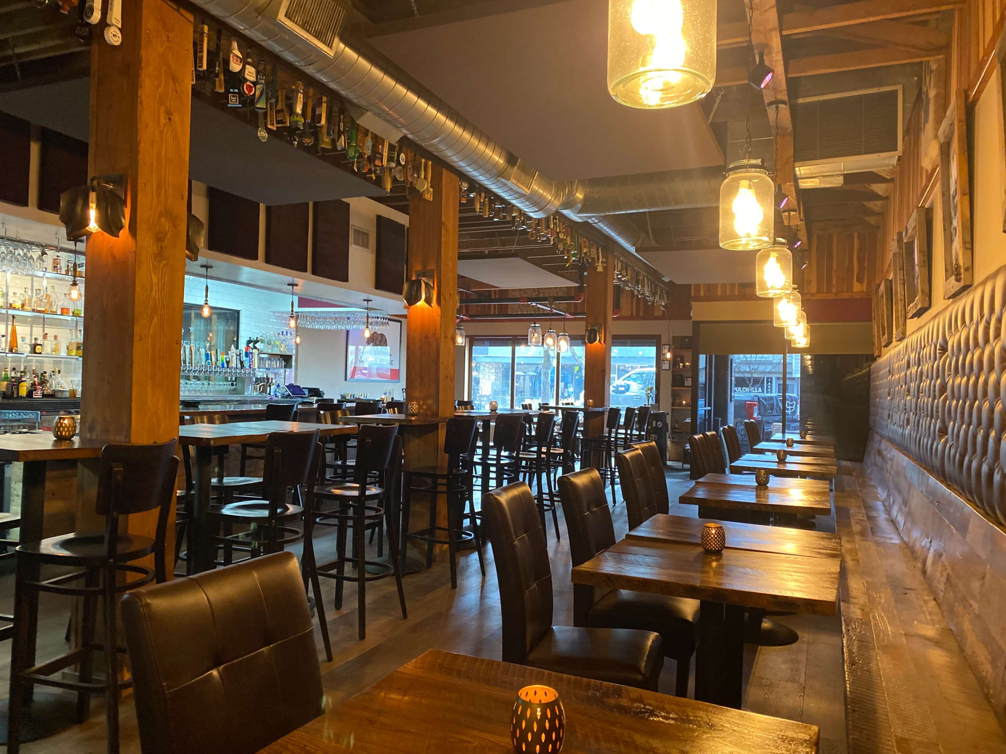 Full Buyout Gastropub in Newhall Image in Newhall, Newhall, CA