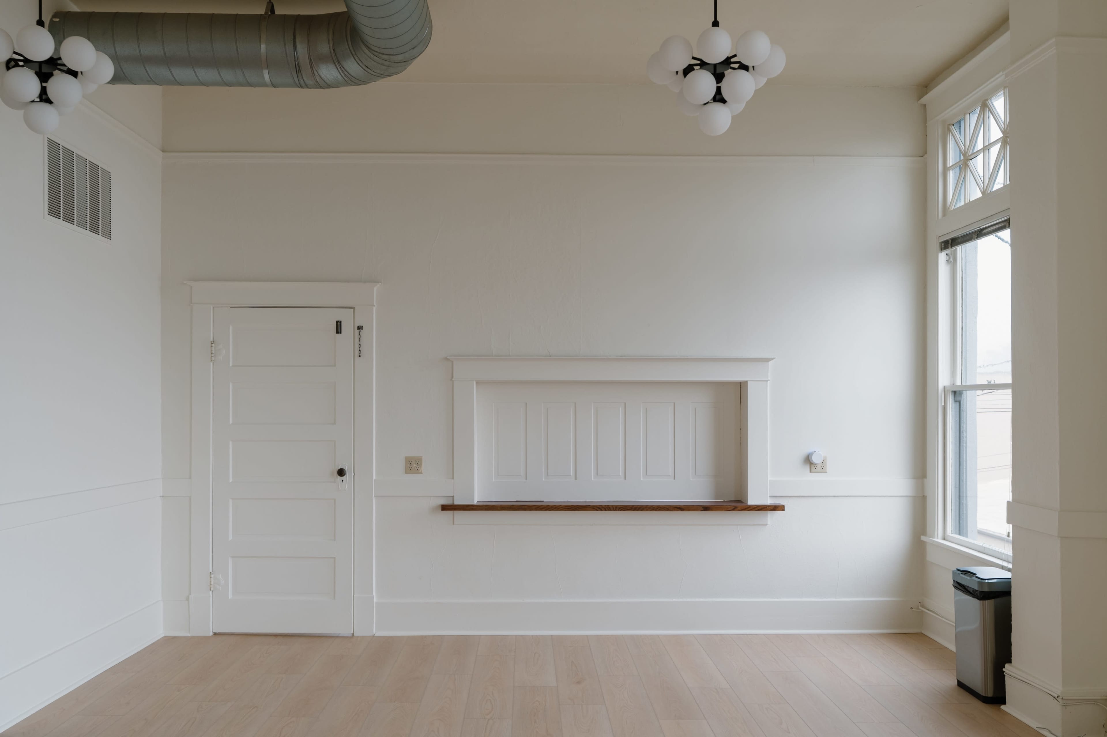 Downtown, light, bright & clean aesthetic space. Image in Puyallup, Puyallup, WA