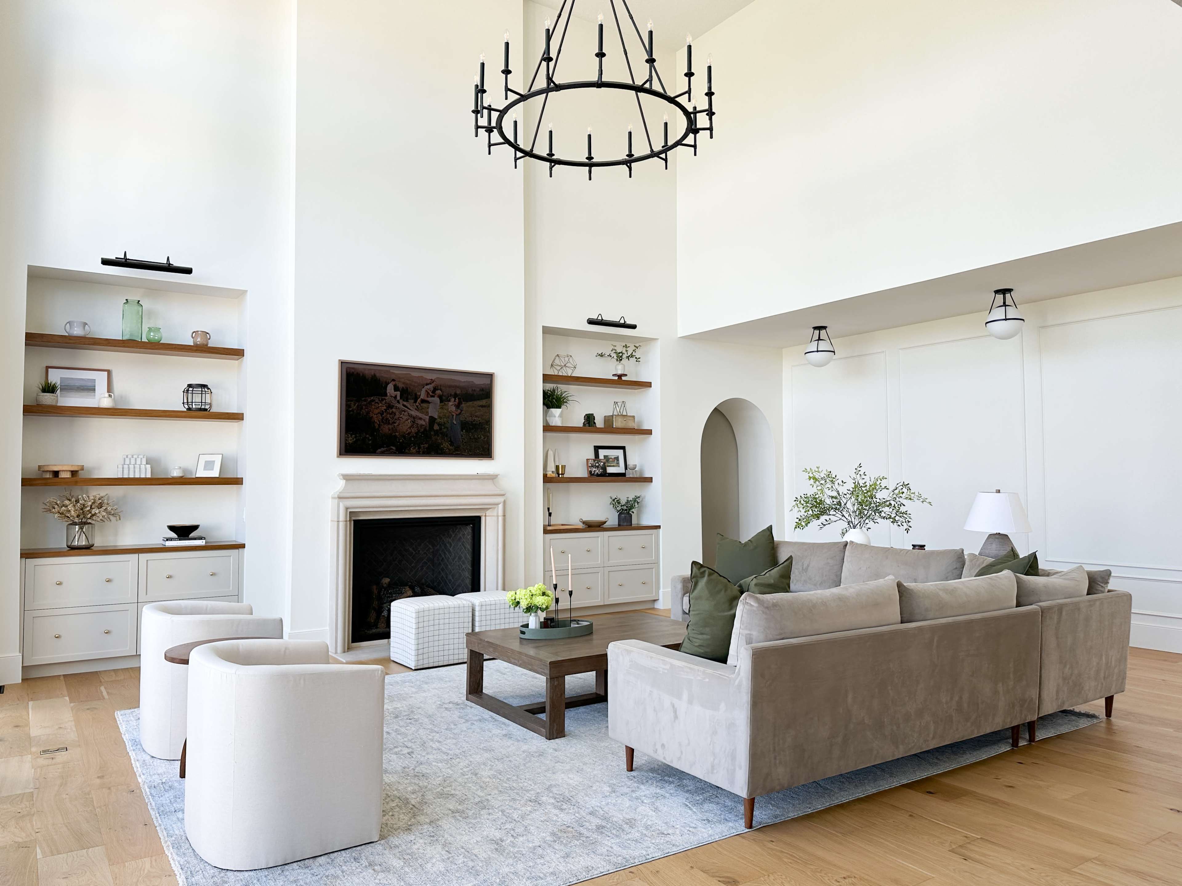 Transitional beauty with lots of light and space! Image in West Bountiful, West Bountiful, UT
