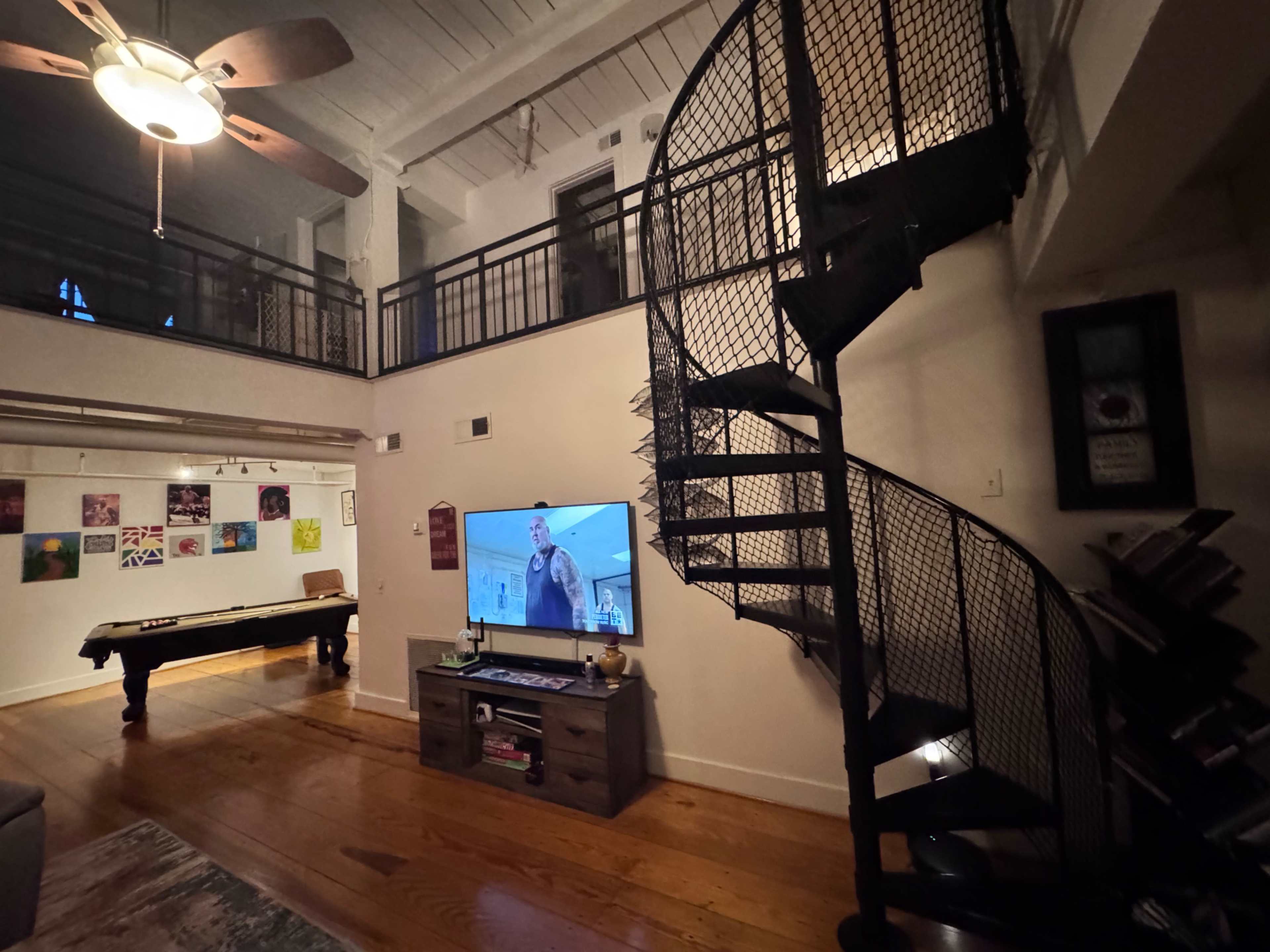 Two Story Downtown Historical District Loft (Castleberry Hill) with Natural sunlight Image in Downtown Atlanta, Atlanta, GA