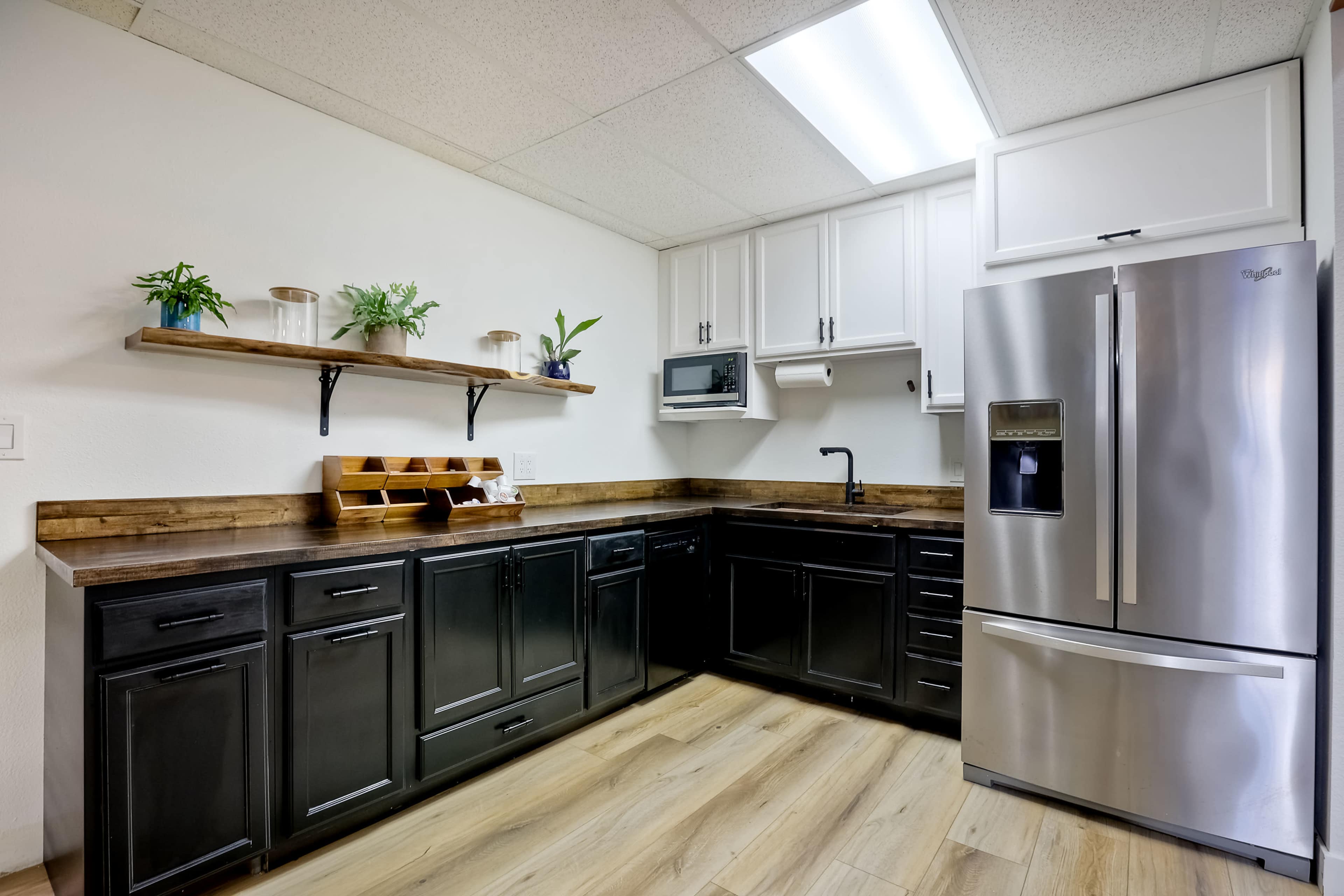 Professional and private meeting space close to Palomar Airport. Image in Carlsbad, Carlsbad, CA