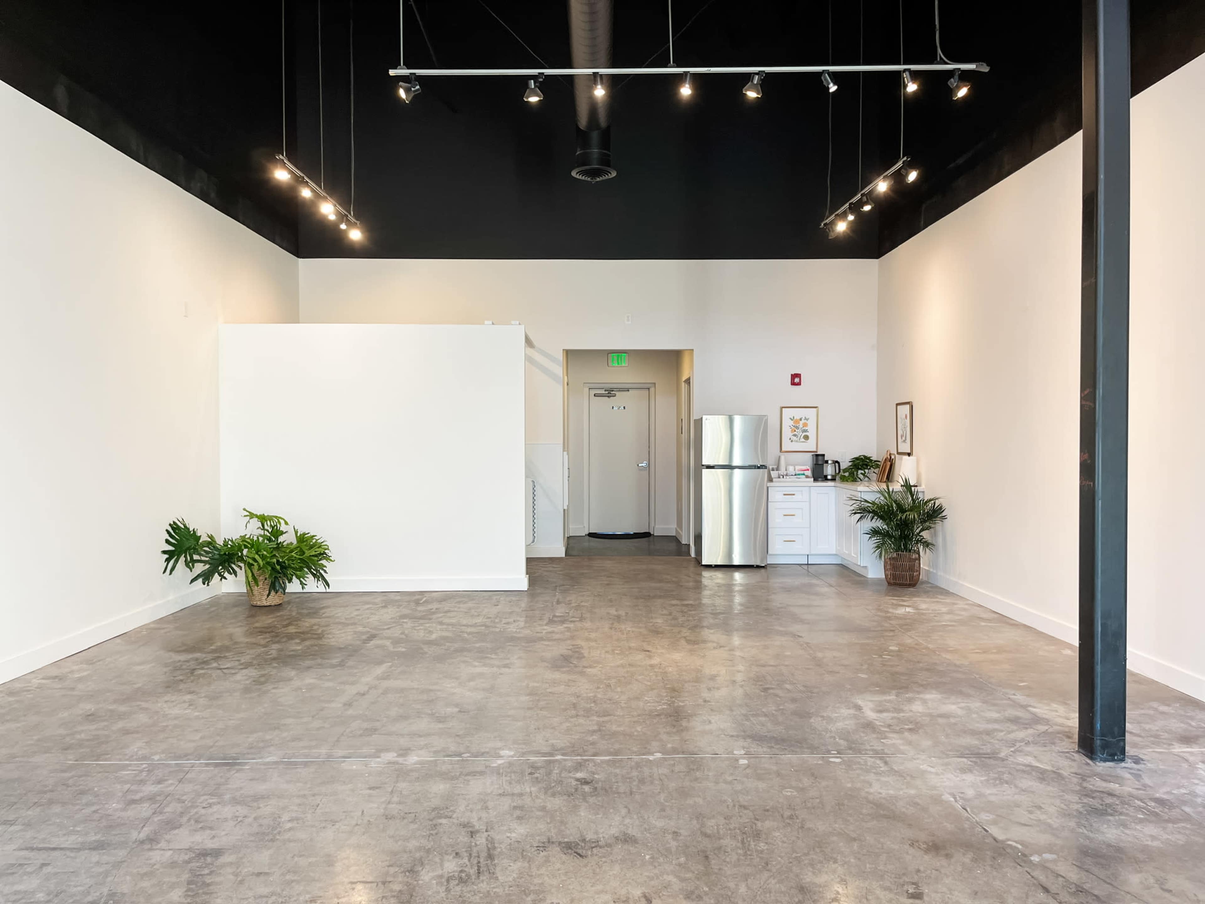 Light-filled Open Boutique Event Venue Image in Gig Harbor, Gig Harbor, WA