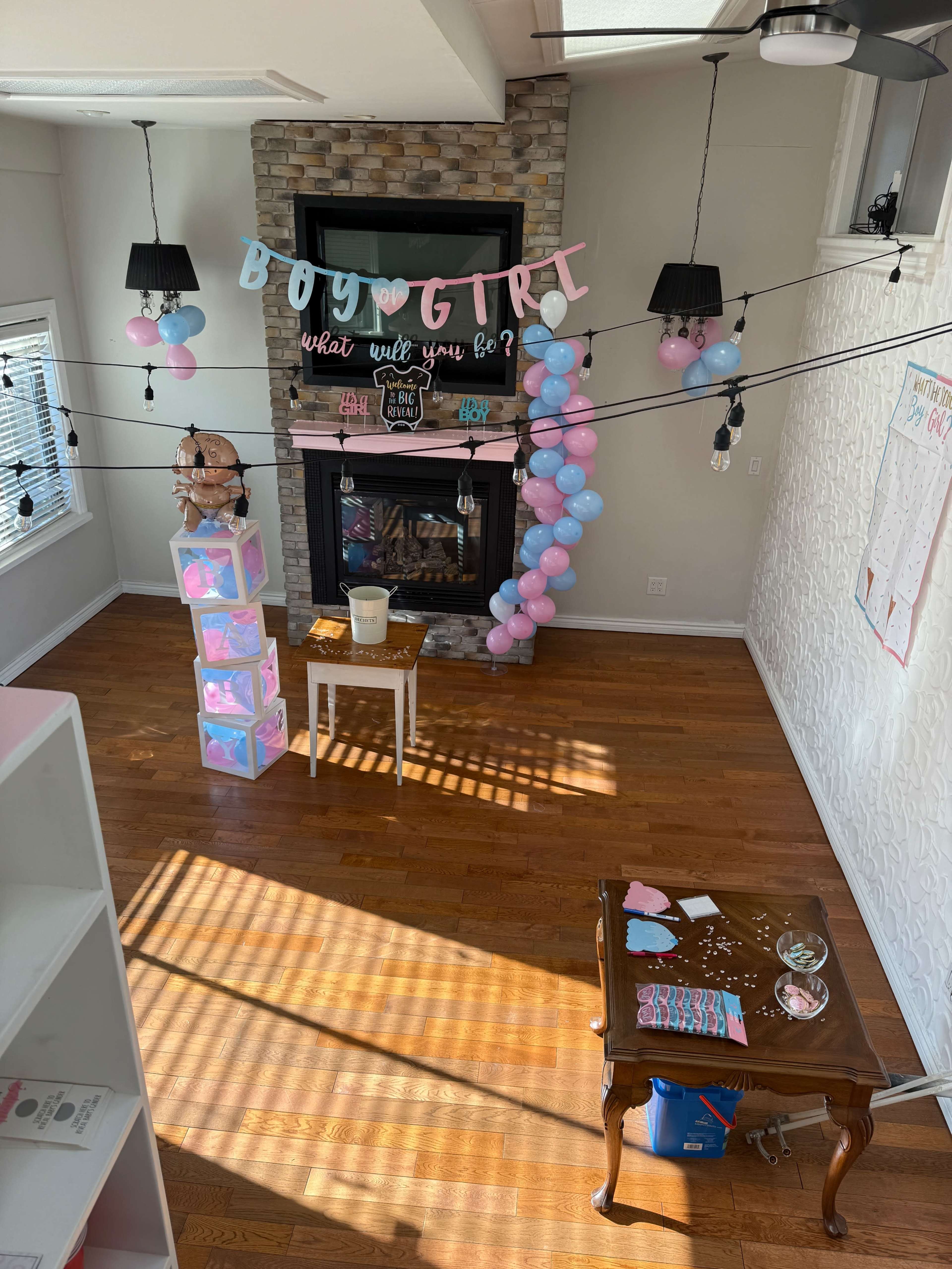 Cozy Party Room in West Area — Perfect for Birthdays, Reveals, Anniversaries & Small Events Image in West Edmonton, Edmonton, AB