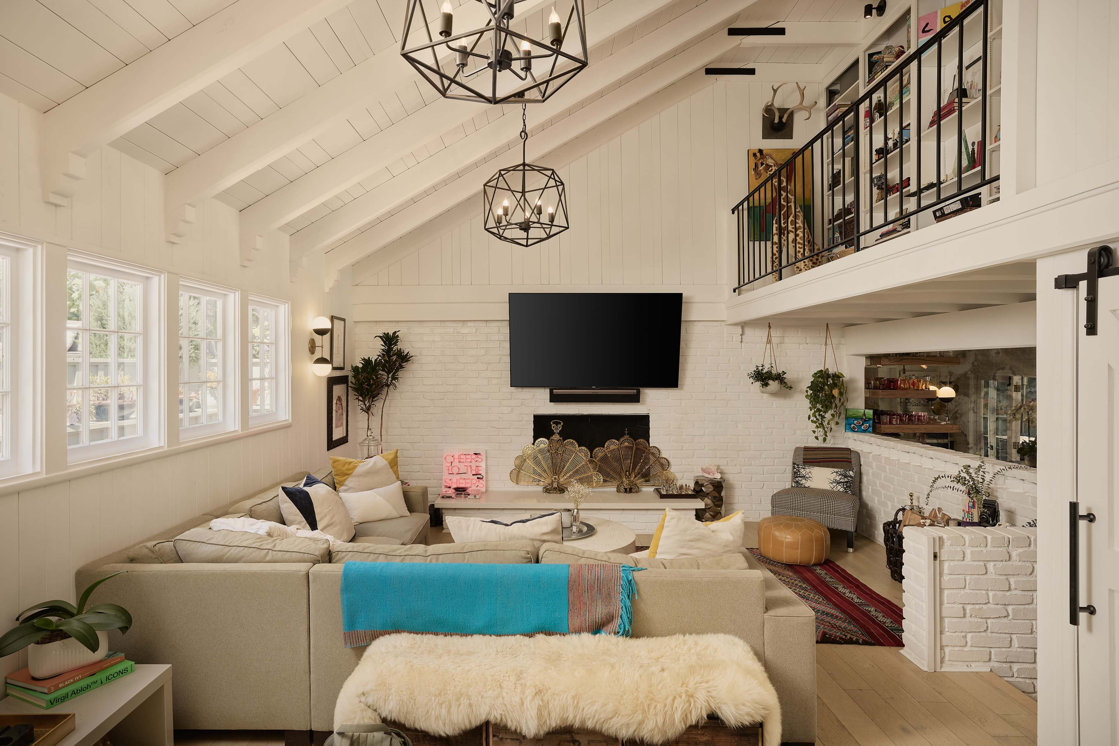 Crestwood Hills Mid Century Modern Oasis Image in Brentwood, LOS ANGELES, CA