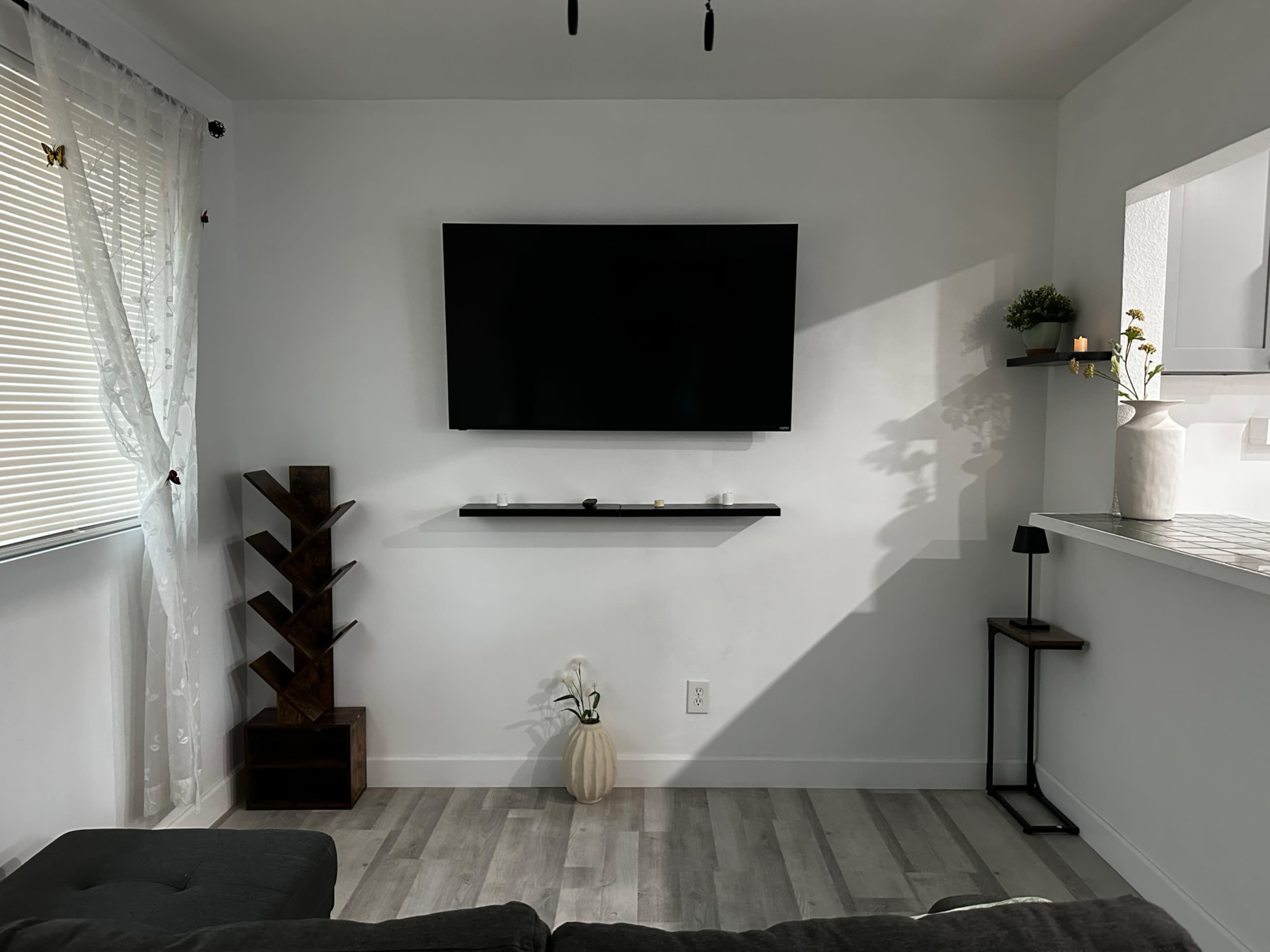 Paramount Perch Image in Paramount, Paramount, CA