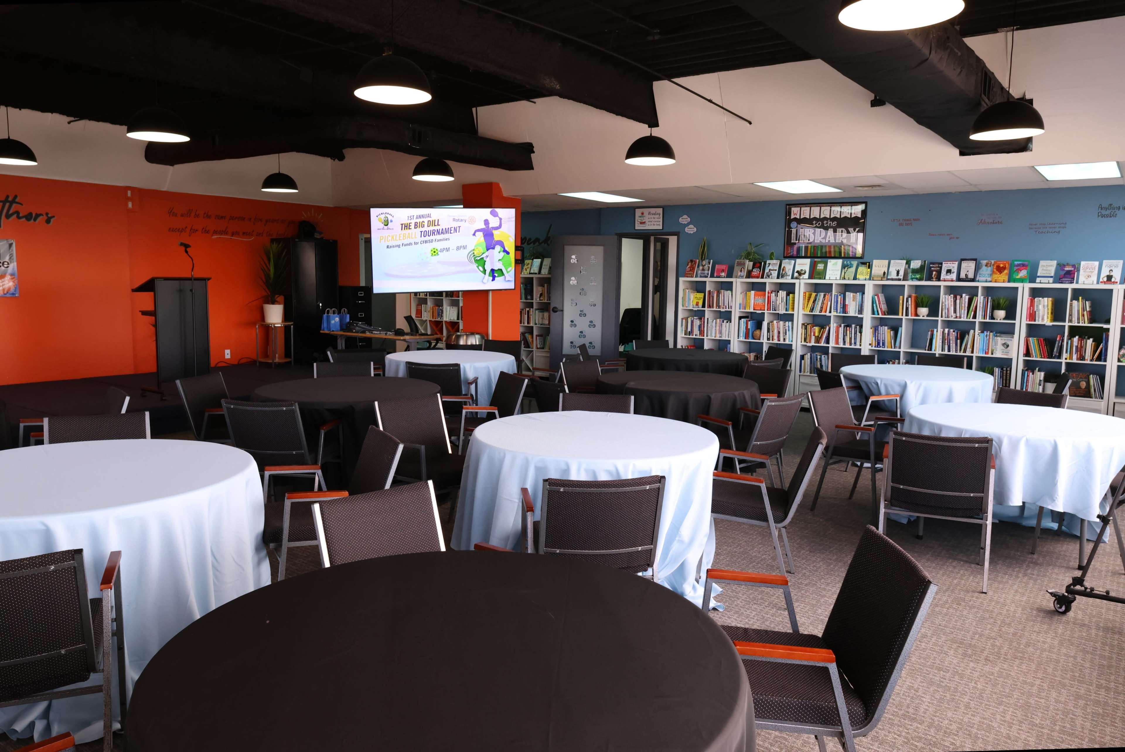 North Dallas Top-Floor Event Space for Meetings or Social Gatherings Image in Farmers Branch, Dallas, TX