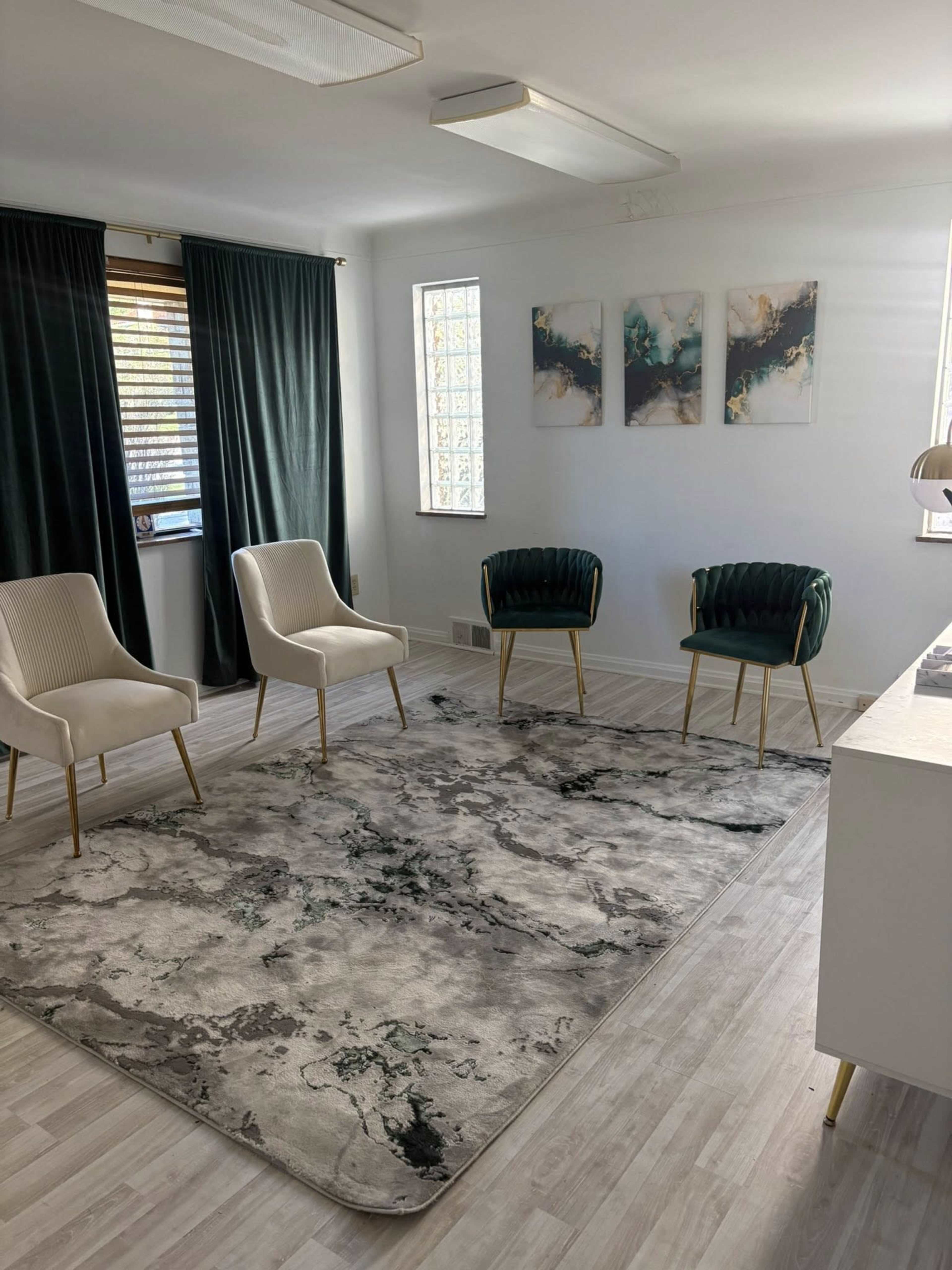 Private Office and Workspace Image in Westwood, Cincinnati, OH