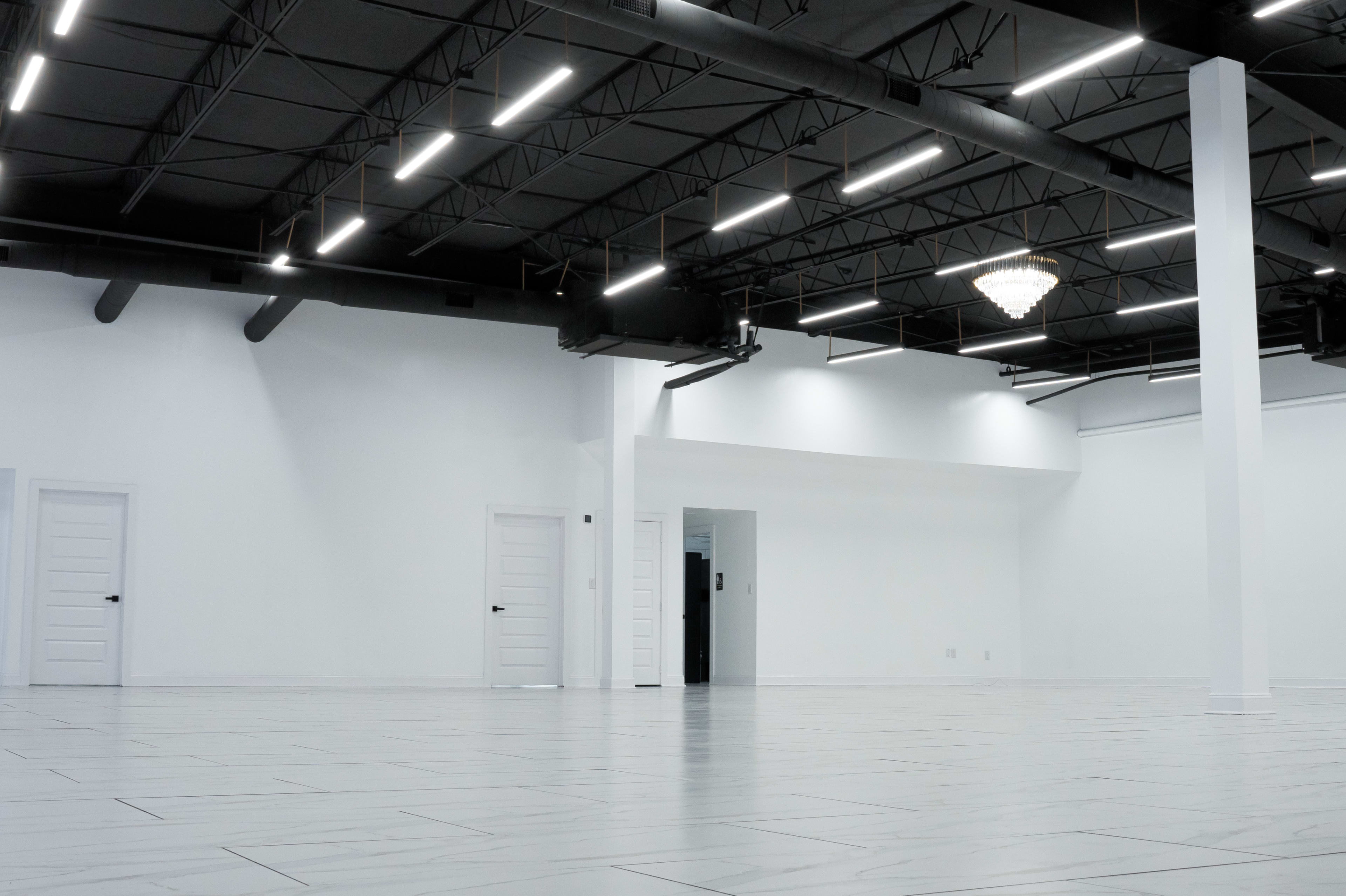 Modern Blank Canvas Event Venue in Memorial Image in Eldridge / West Oaks, Houston, TX