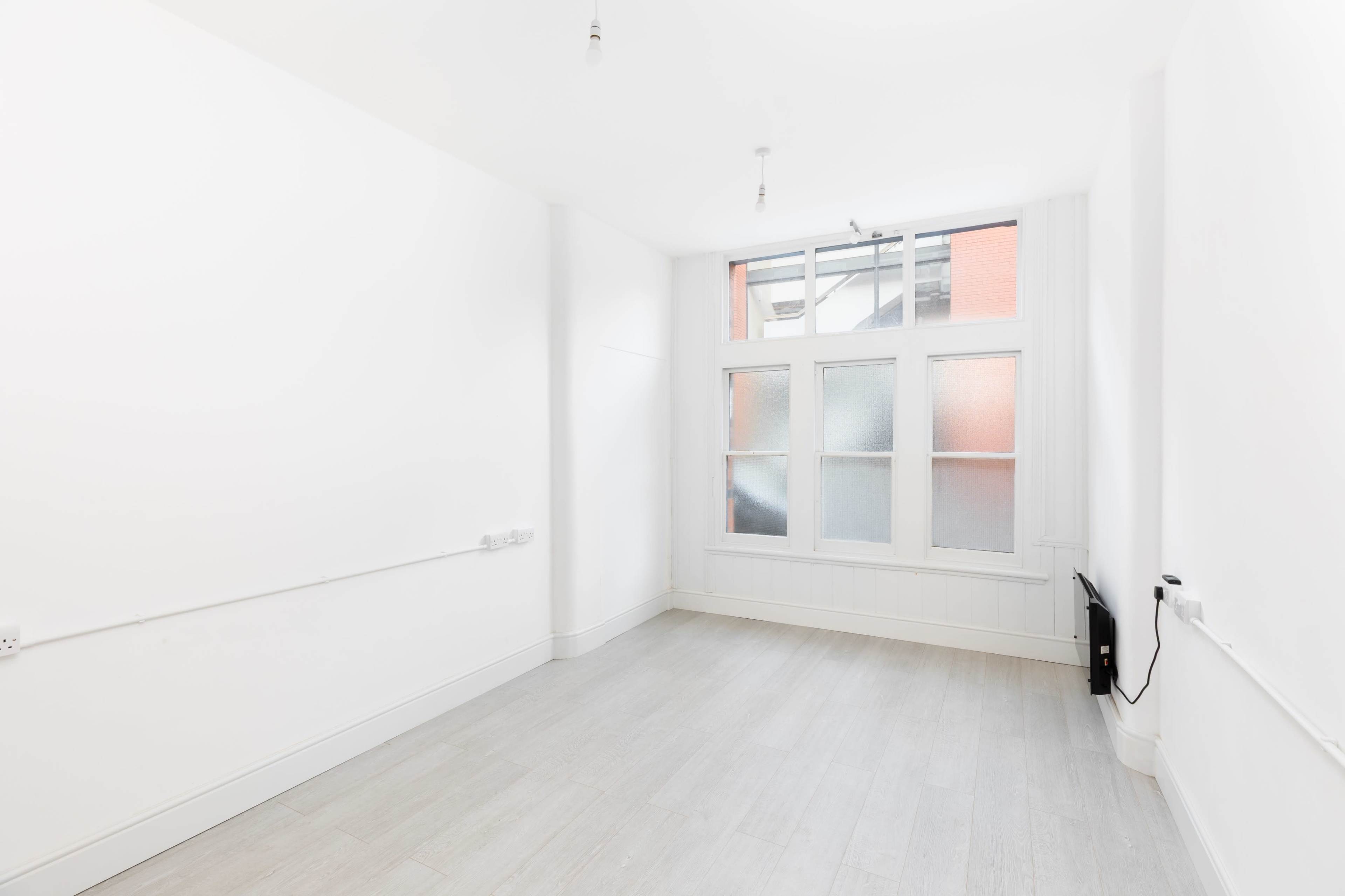 JQ street-facing retail space in former jeweller building converted into hotel Image in Jewellery Quarter, Birmingham, ENG