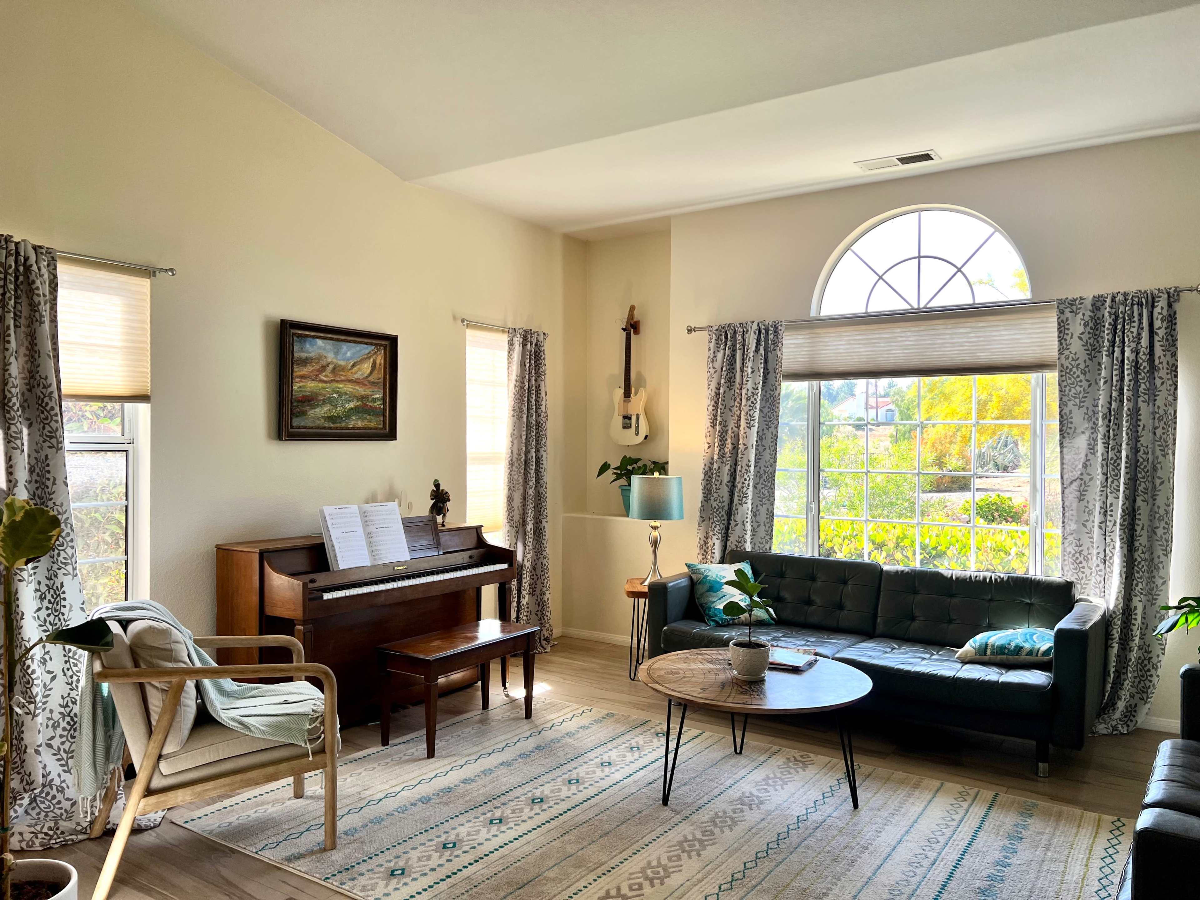 Mid Century Modern House with luxurious yard in the Country Image in Valley Center, Valley Center, CA