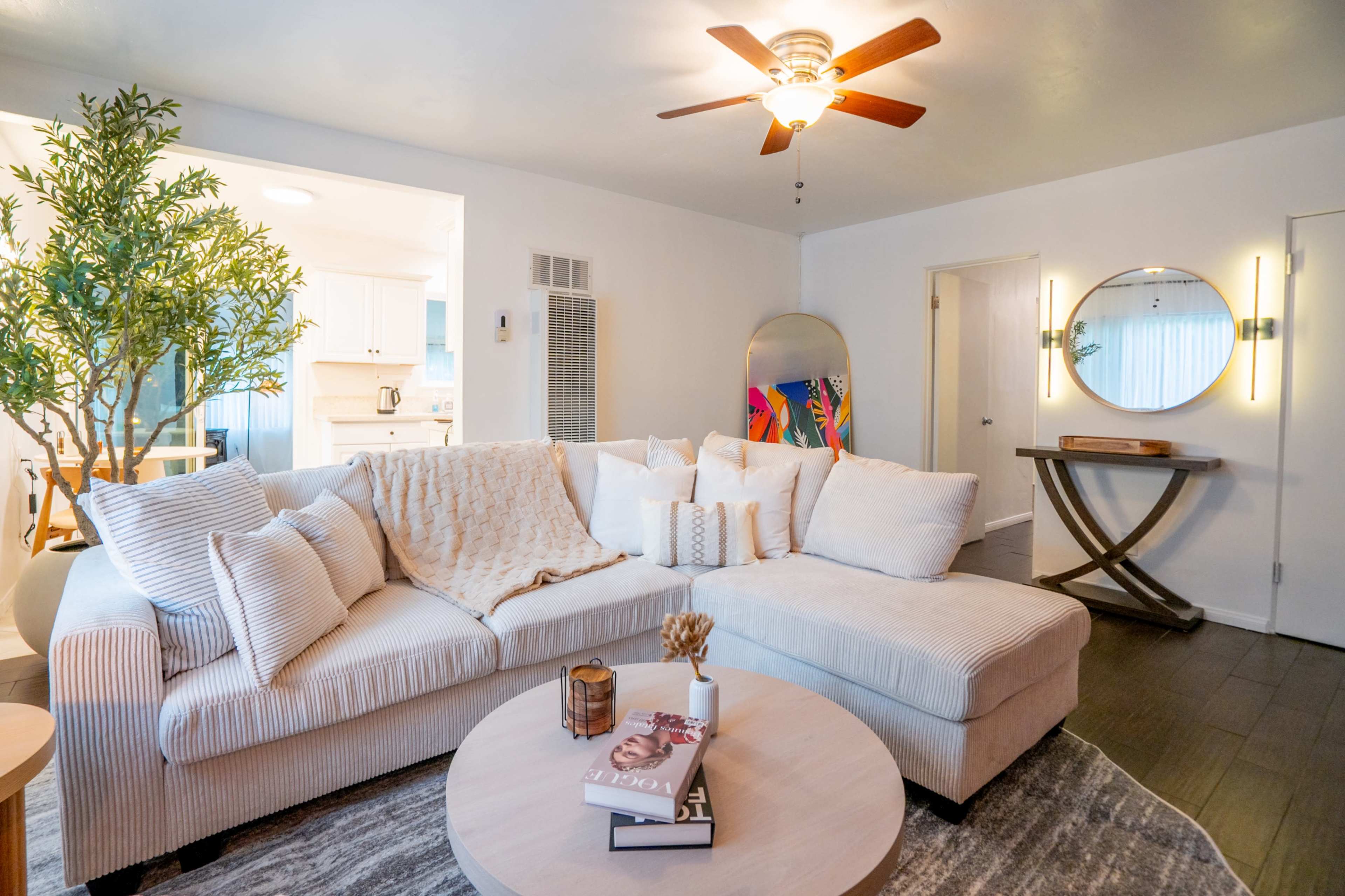 Cozy 4 bedroom and 2 baths in west palmdale Image in Desert View Highlands, palmdale, CA