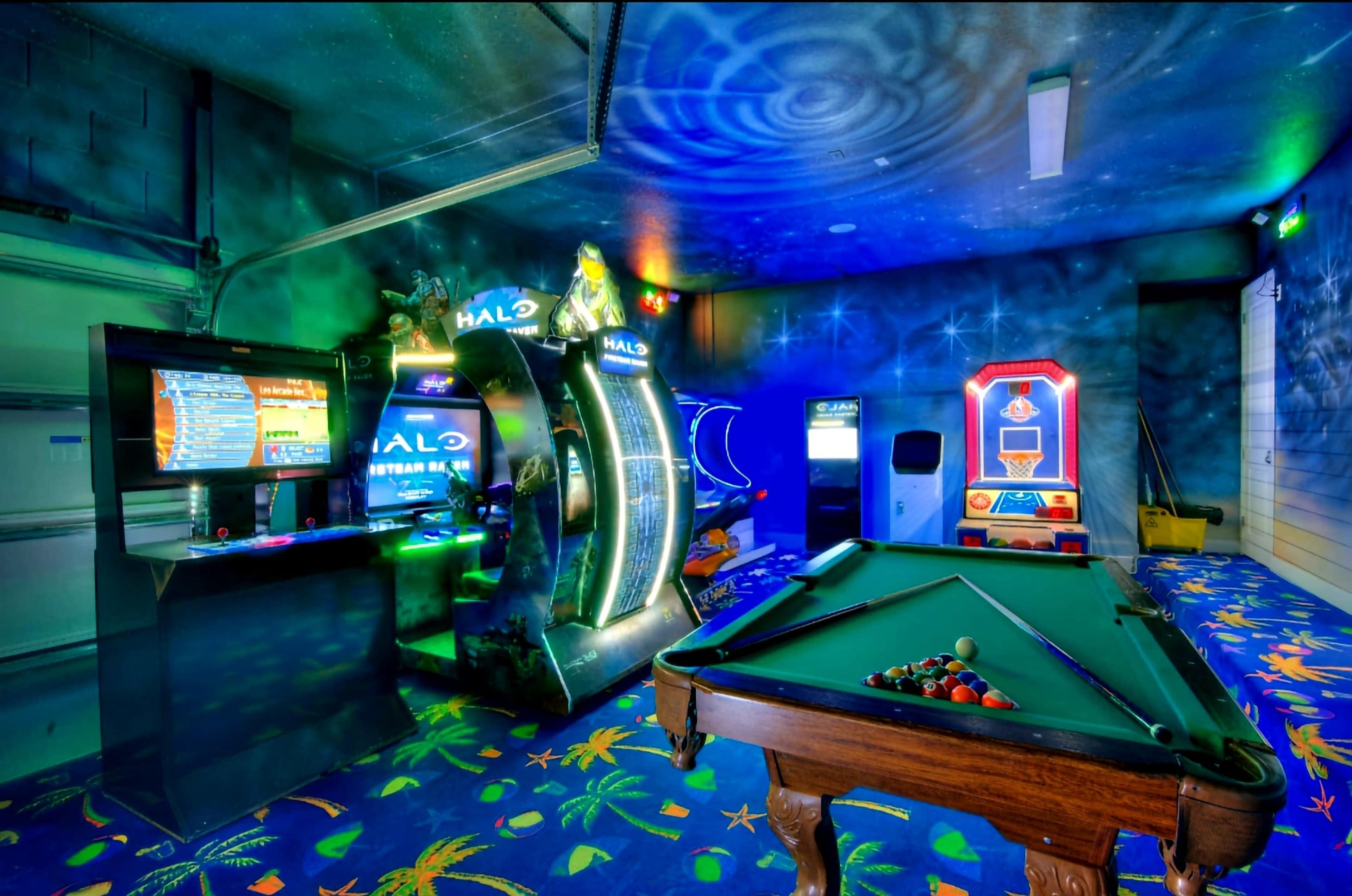 AS SEEN ON TV Space Bowling Villa Image in , kissimmee, FL