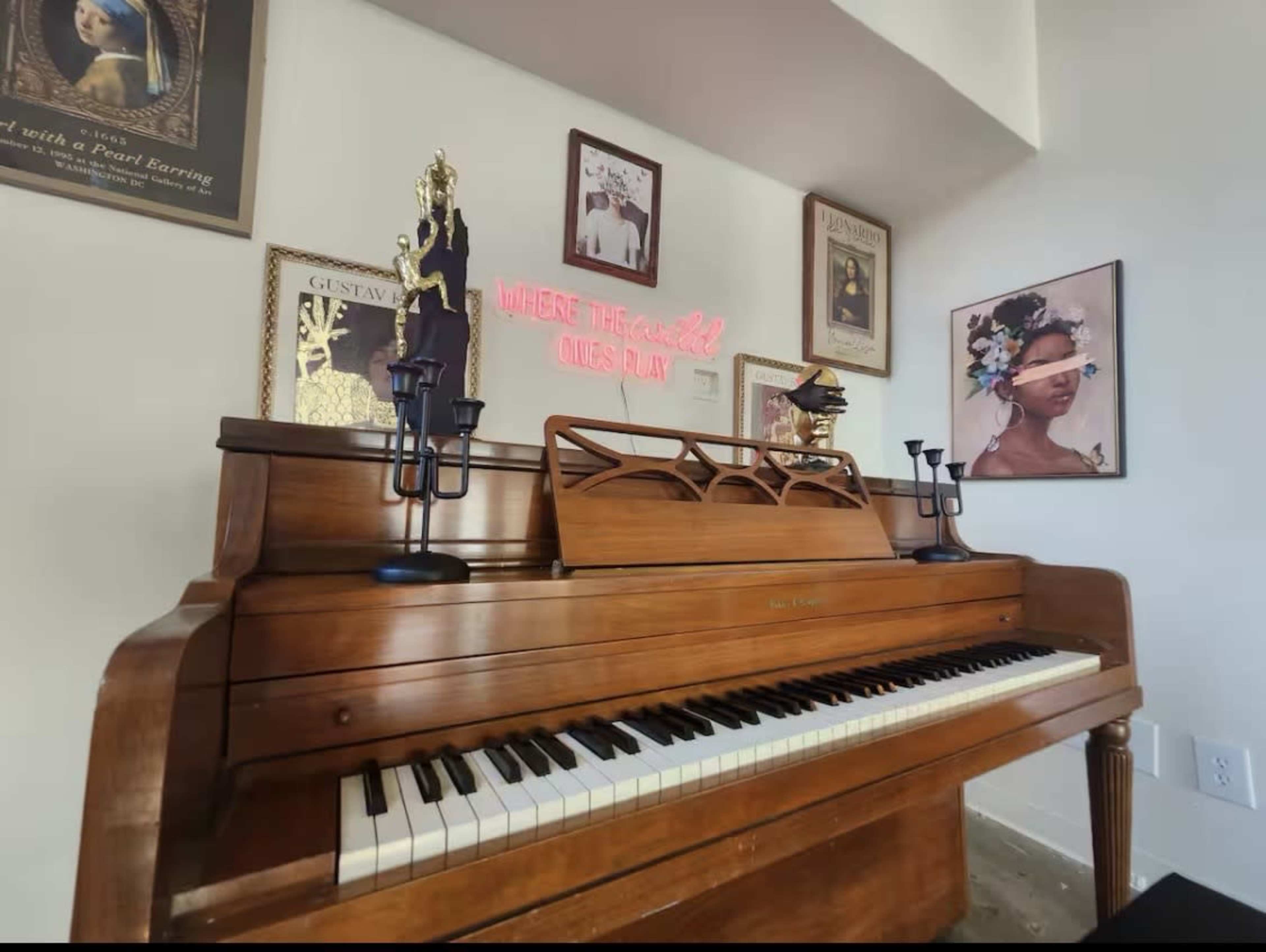 The Artful Dwelling Image in Deep Ellum, Dallas, TX