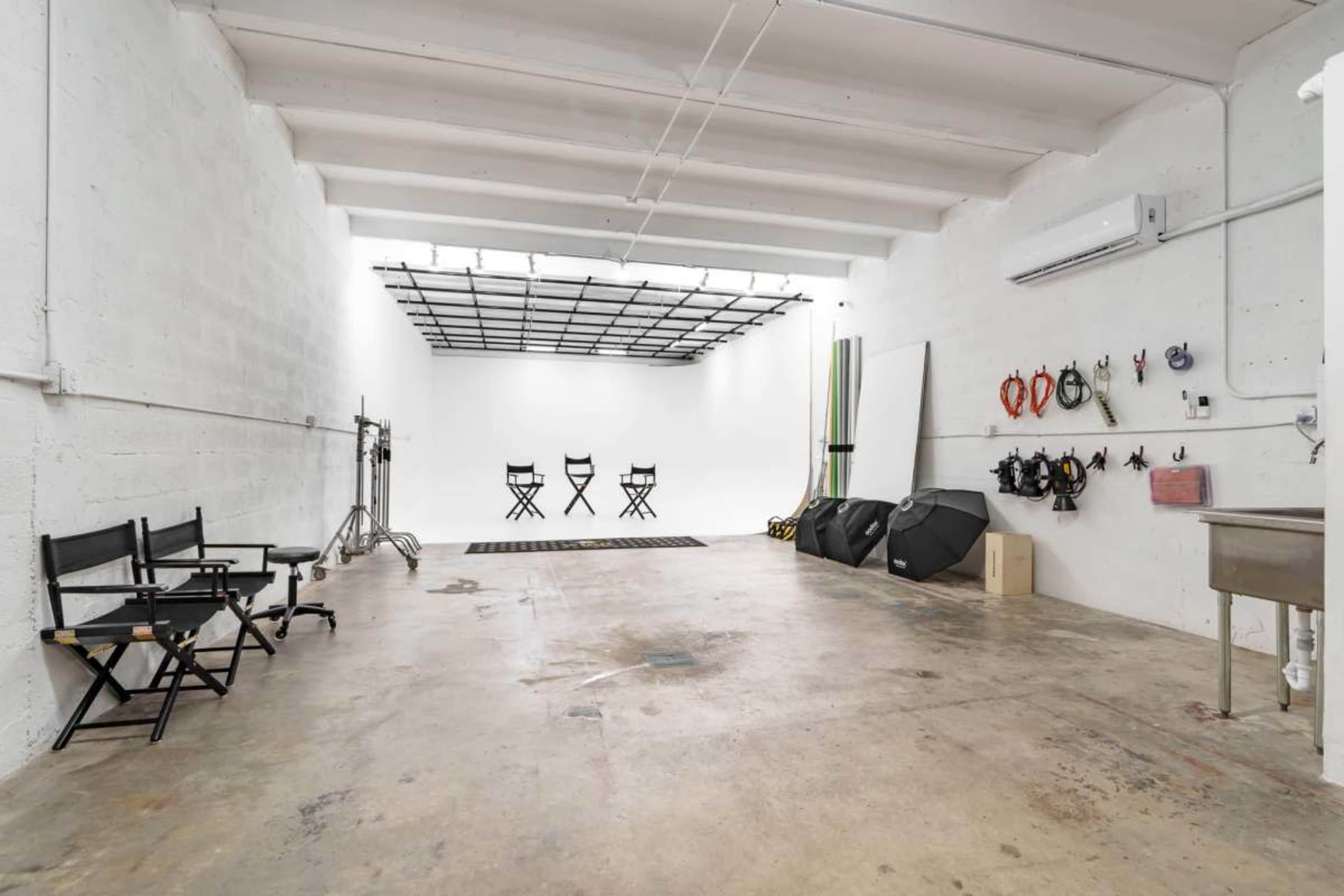 Wuul Studios (Studio D) Image in , Miami, FL