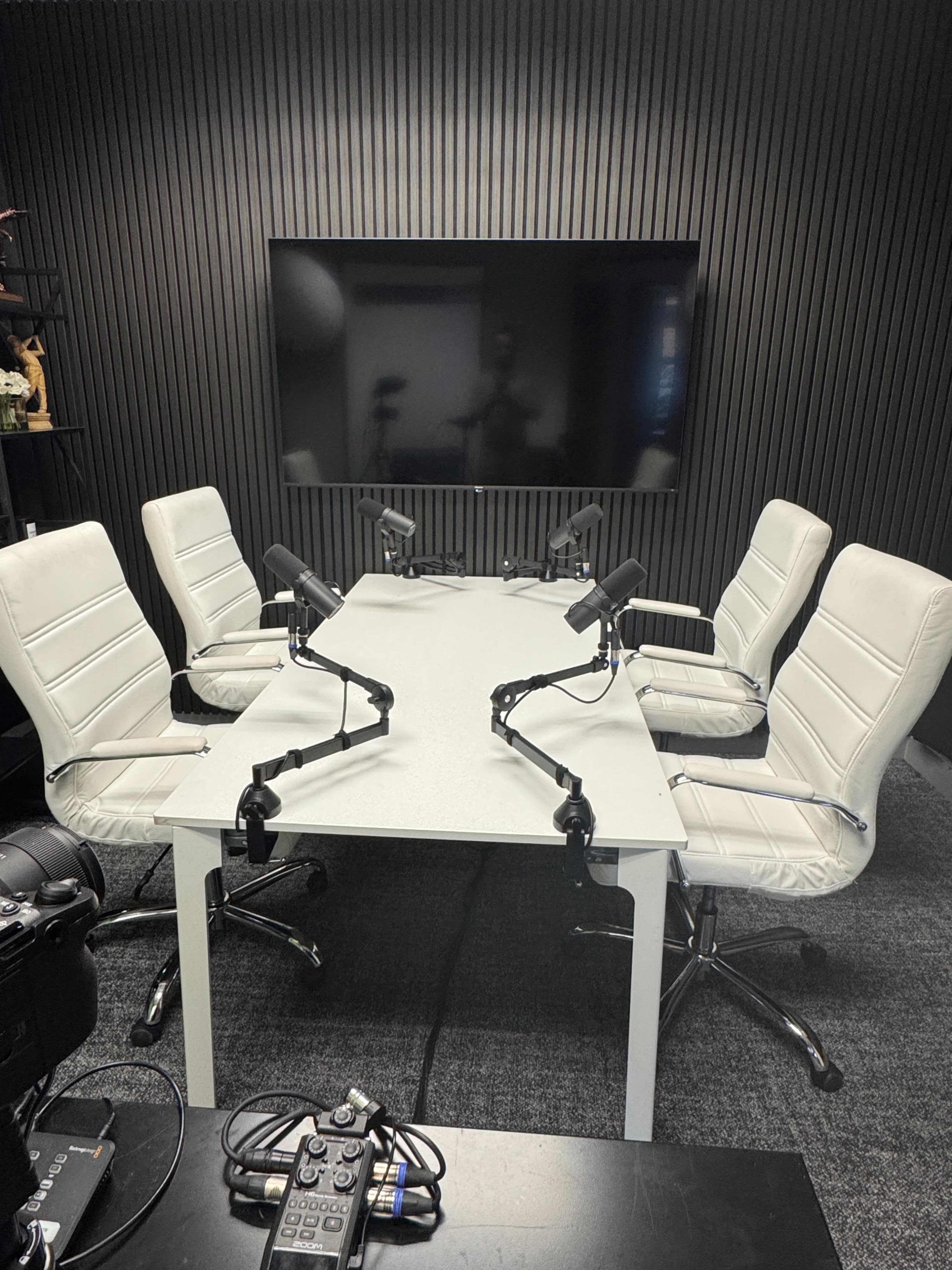 Desert Ridge Luxury Podcast Studio Image in Desert View Village, Phoenix, AZ