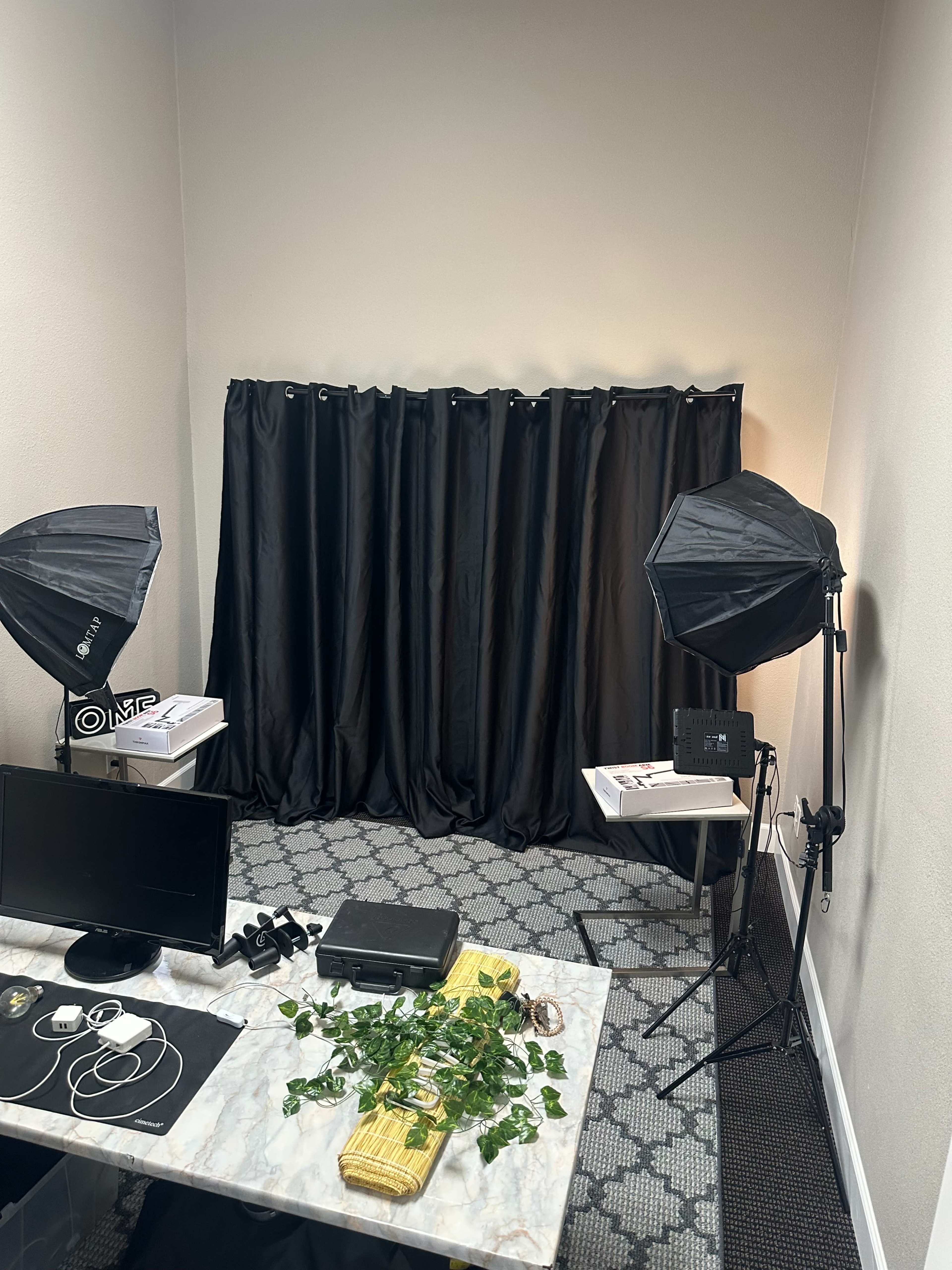 Fire & Rain Studio present a PNW Office, Content & Creative studio Image in Woodland, Woodland, WA