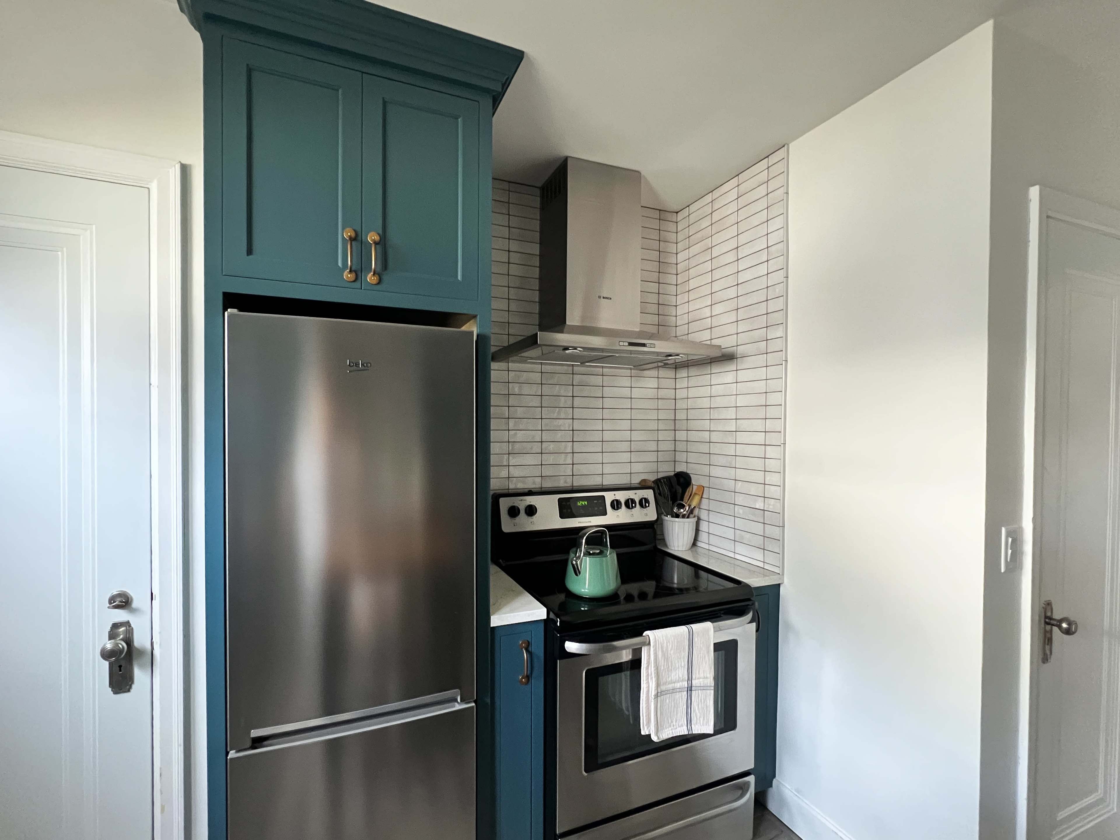 Deco Duplex Image in Keewaydin, Minneapolis, MN