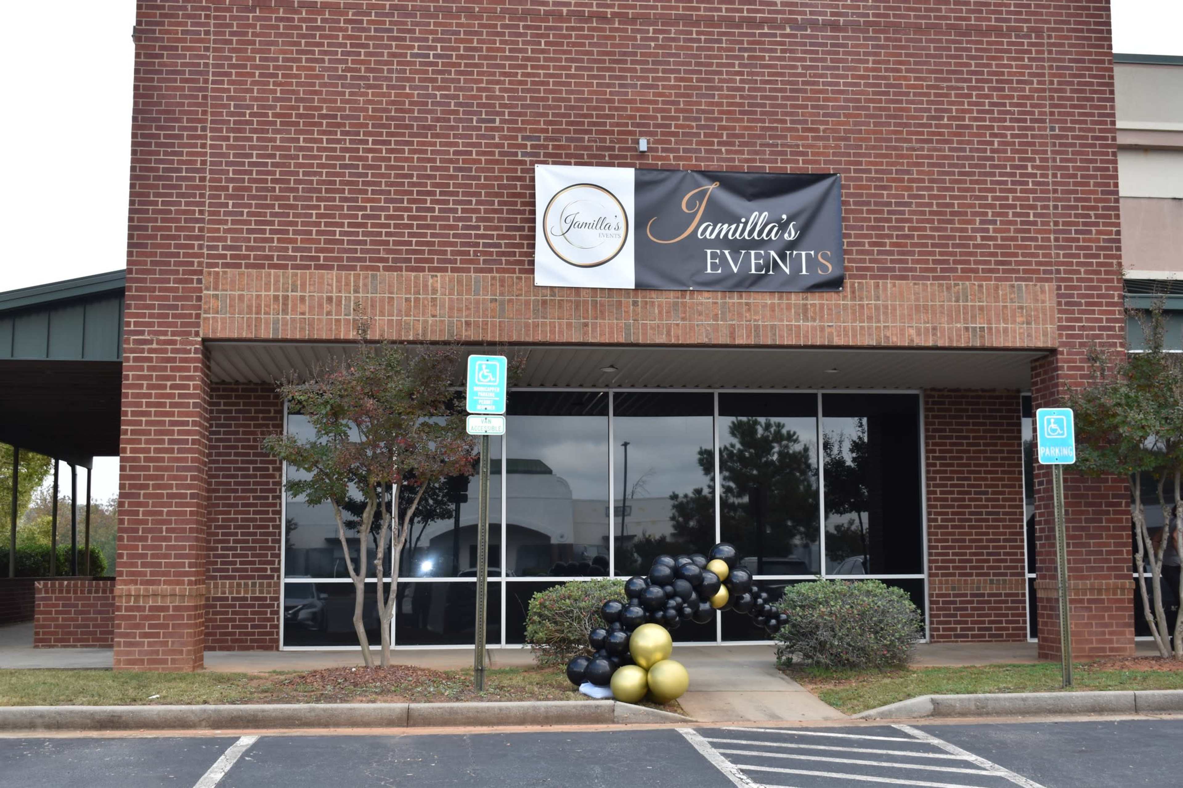 McDonough's Versatile Venue for Weddings, Parties & Corporate Events Image in McDonough, MCDONOUGH, GA
