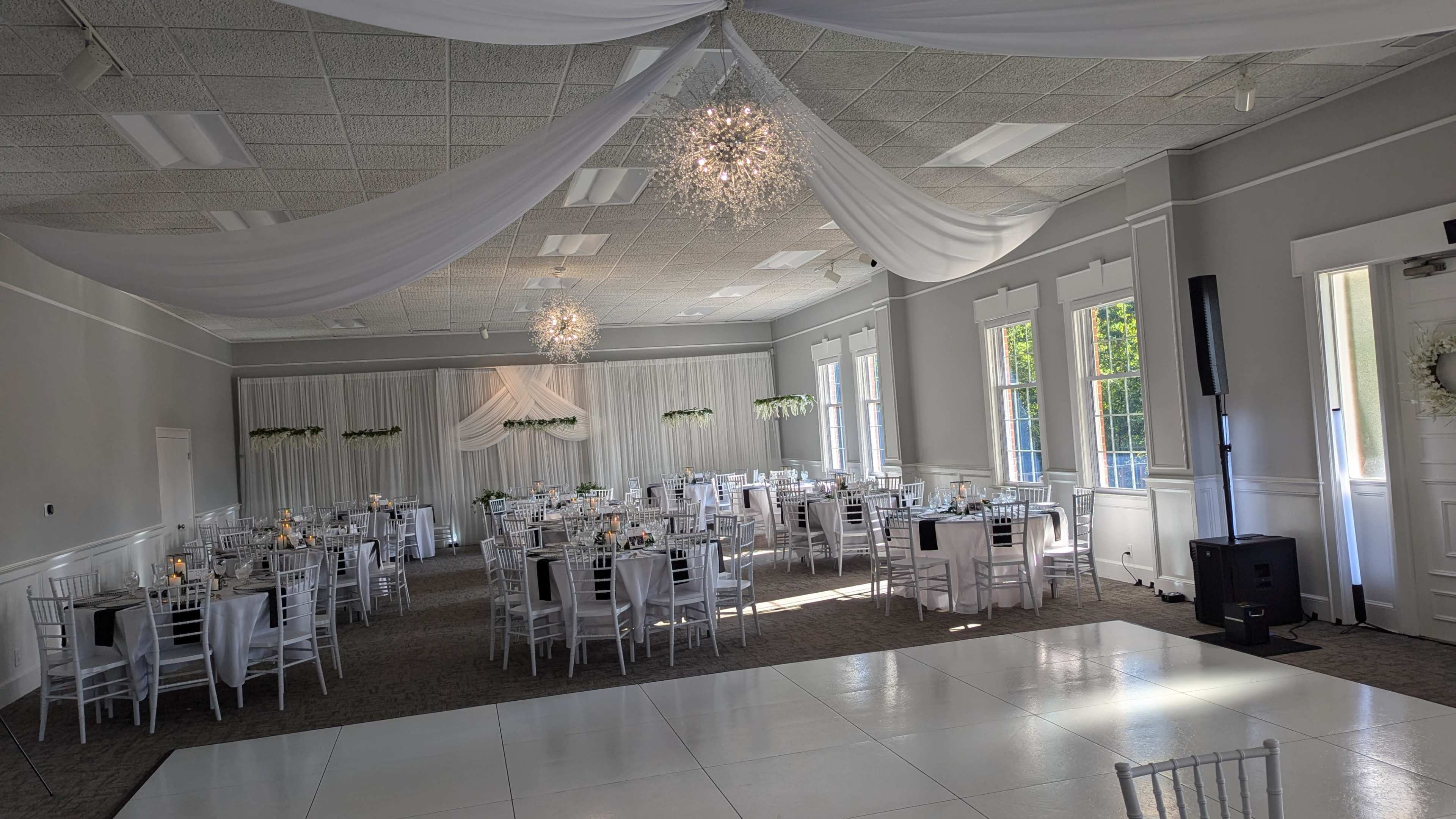 Gorgeous Estate with Lake and Rolling Hills-Events Image in , Roxboro, NC