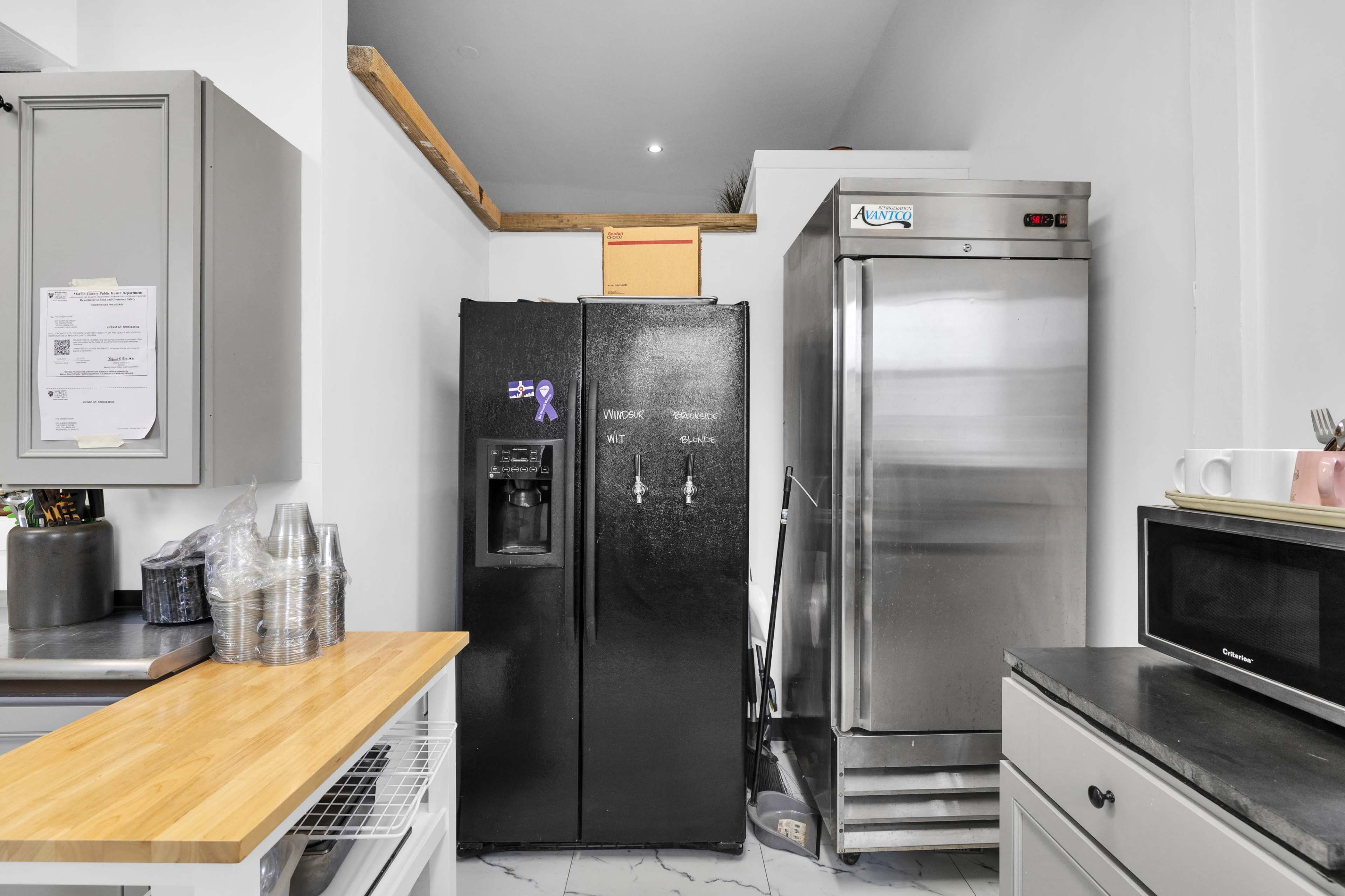 Downtown Rustic Chic Space with Green Gardens Image in Hillside, Indianapolis, IN