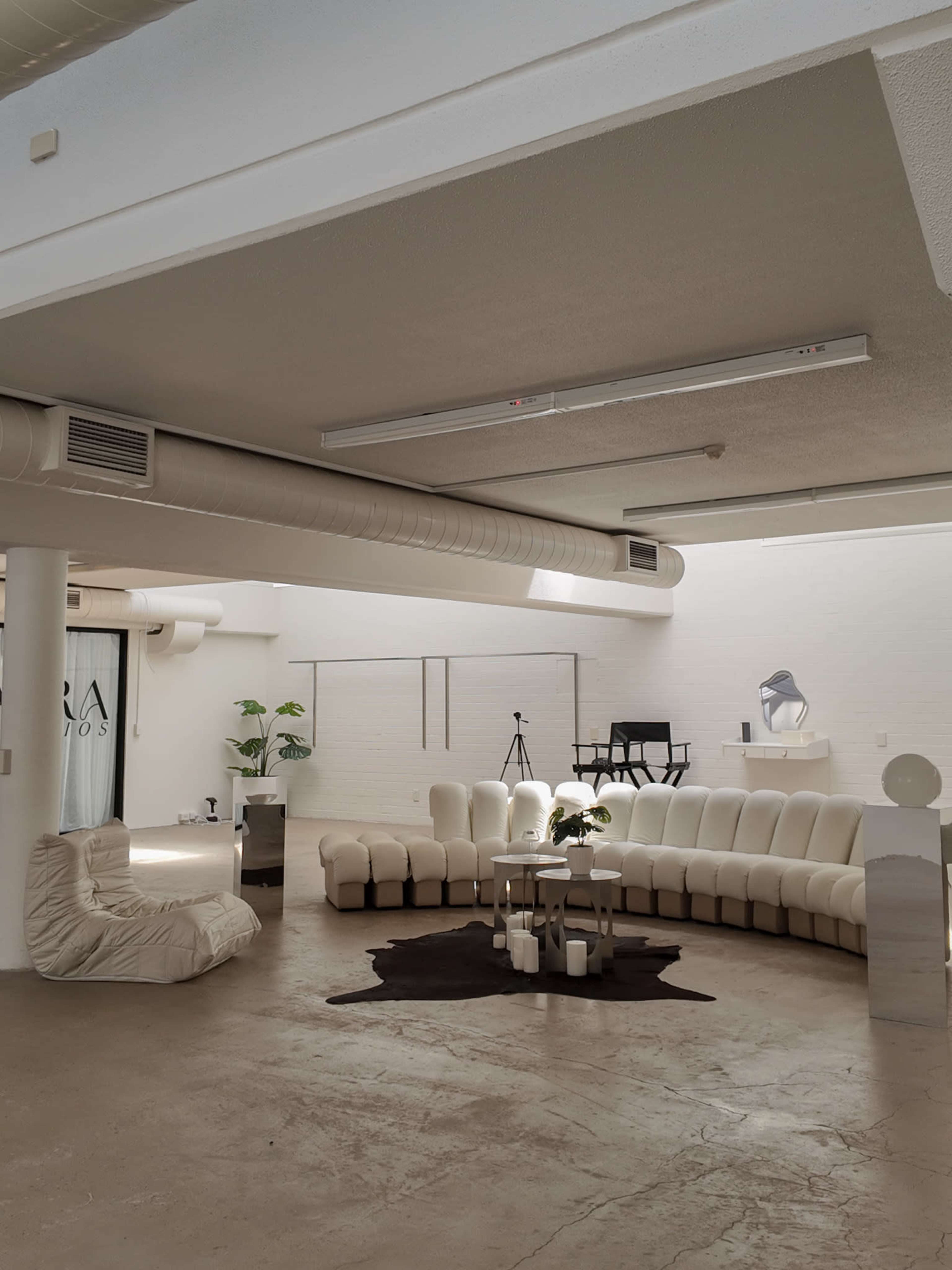 Alexandria Modern Chic Photography Studio with Natural Lighting Image in Alexandria, Alexandria, NSW