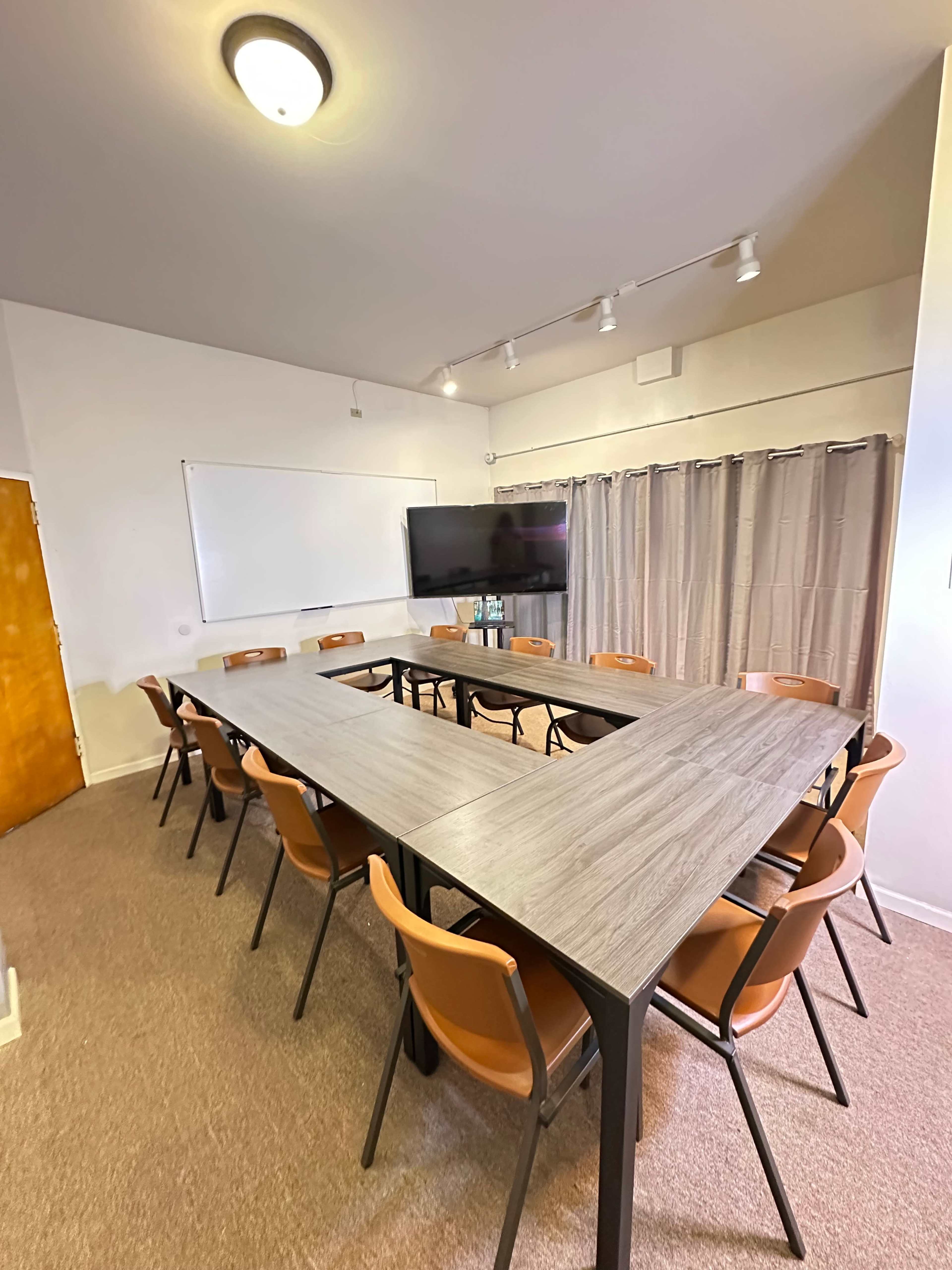 Modern Conference Room on Chicago’s 87th Street Image in Avalon Park, Chicago, IL