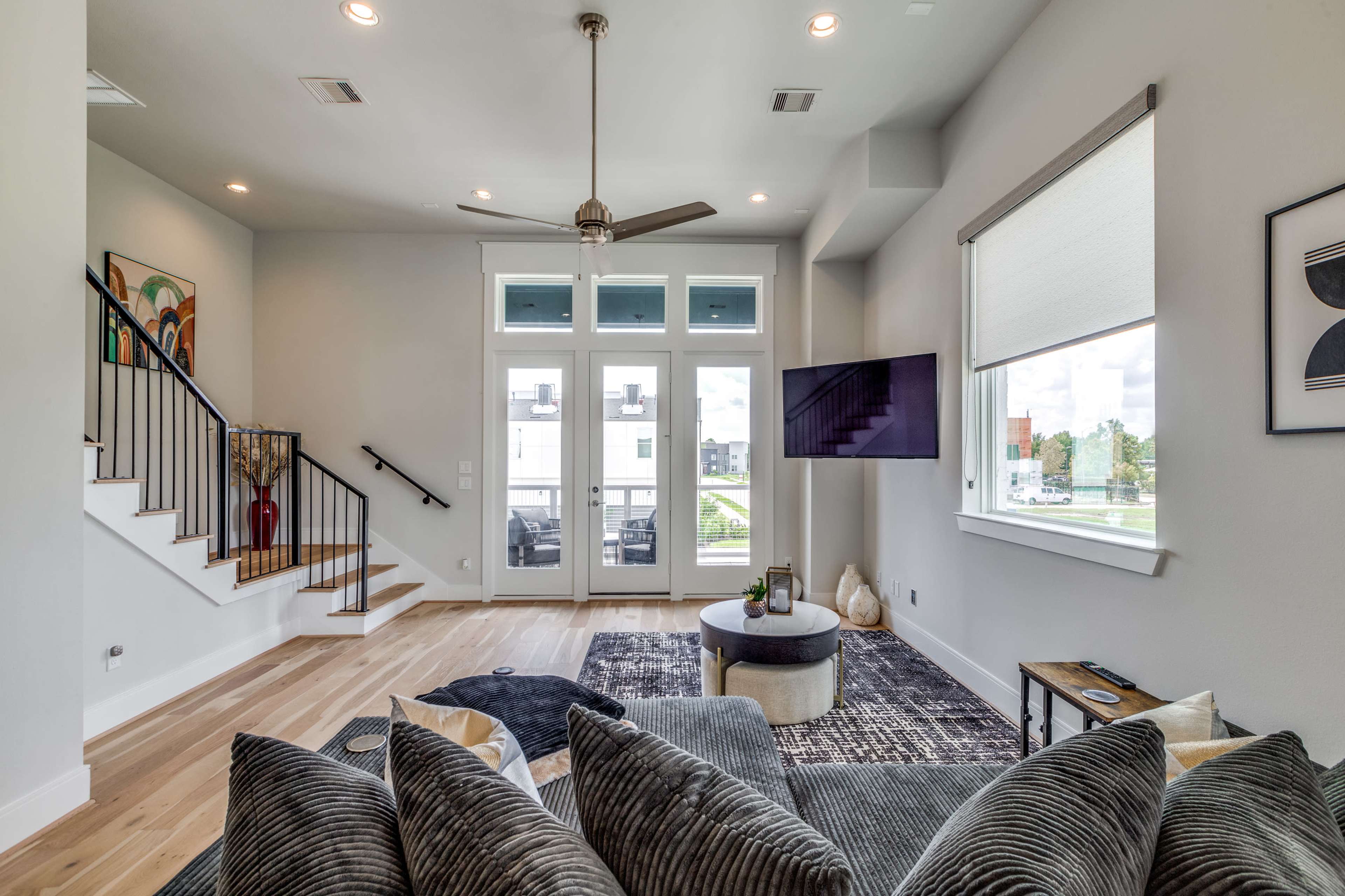 Luxurious 3 story home in Houston! Elegance galore Image in Spring Branch North, Houston, TX