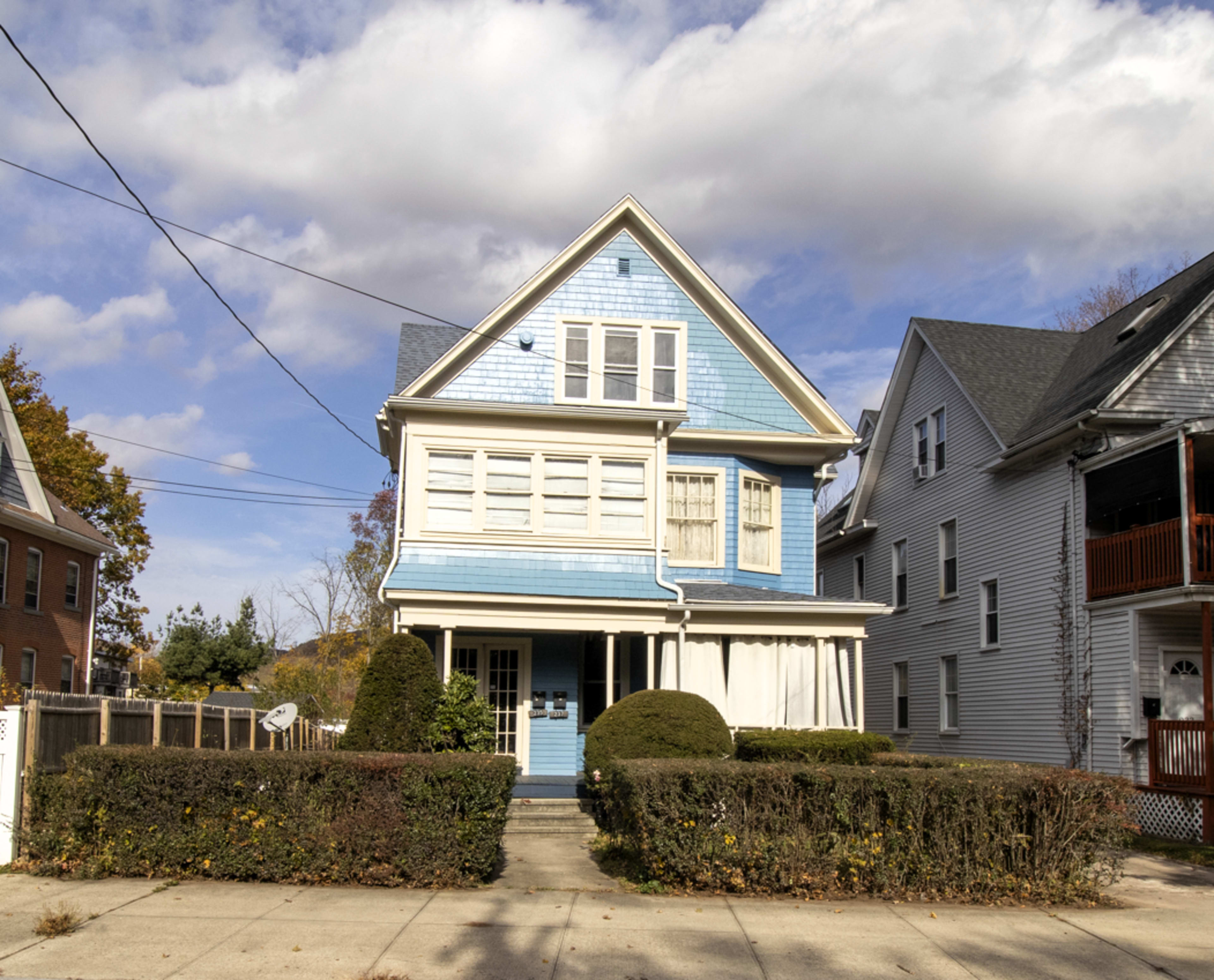 Apartment in Artsy Westville New Haven. Image in Amity, New Haven, CT