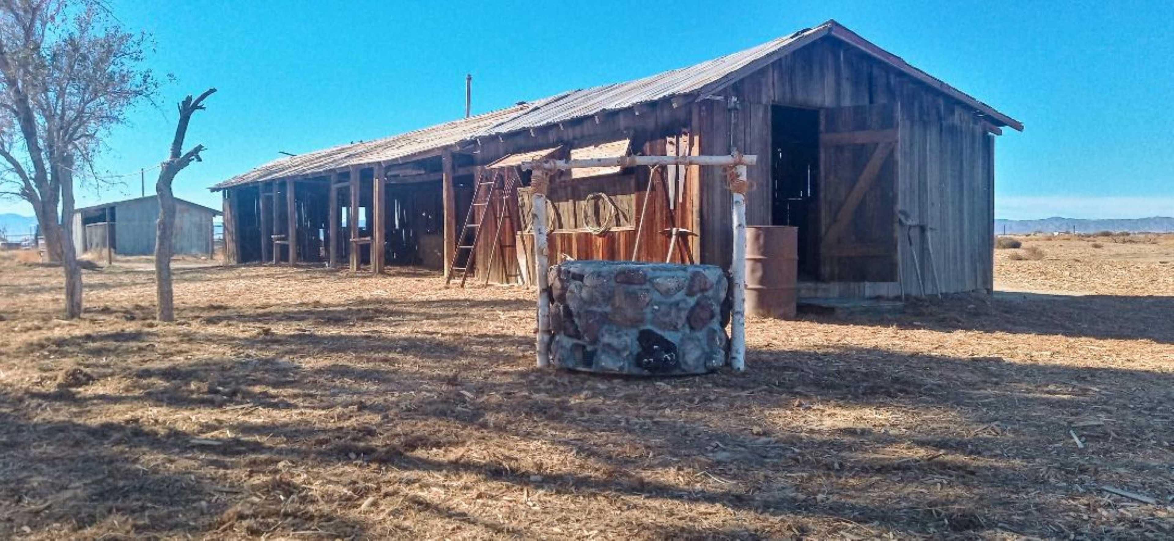 Authentic Cabin, Ranch, Desert, and Rustic Farm Image in , Lancaster, CA