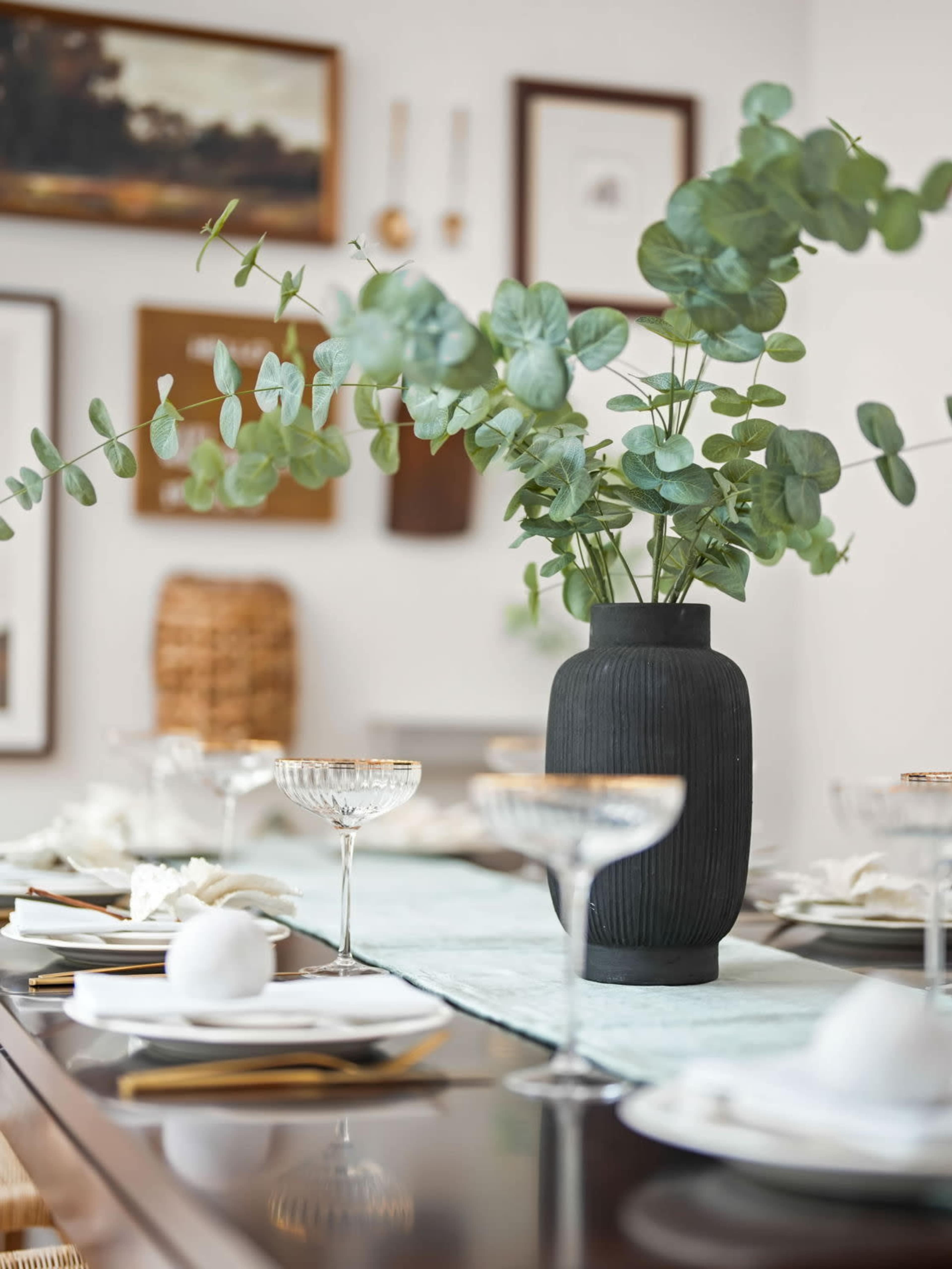 Chic Home Near SF, Celebrating Christmas Spirit Image in Concord, Concord, CA