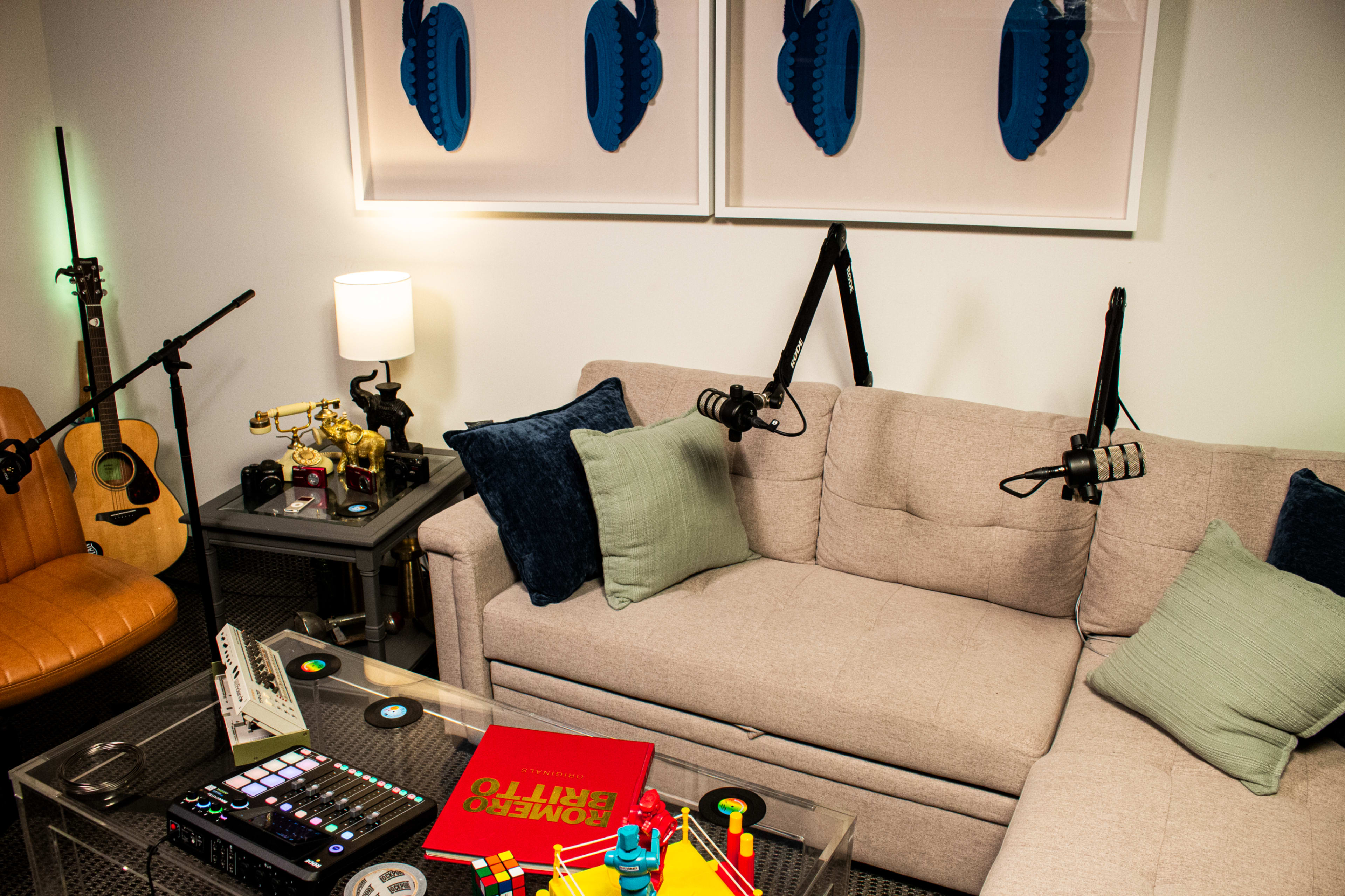 The Lounge - Podcast Shoot Space | ELE Studios Image in Dallas Downtown Historic District, Dallas, TX