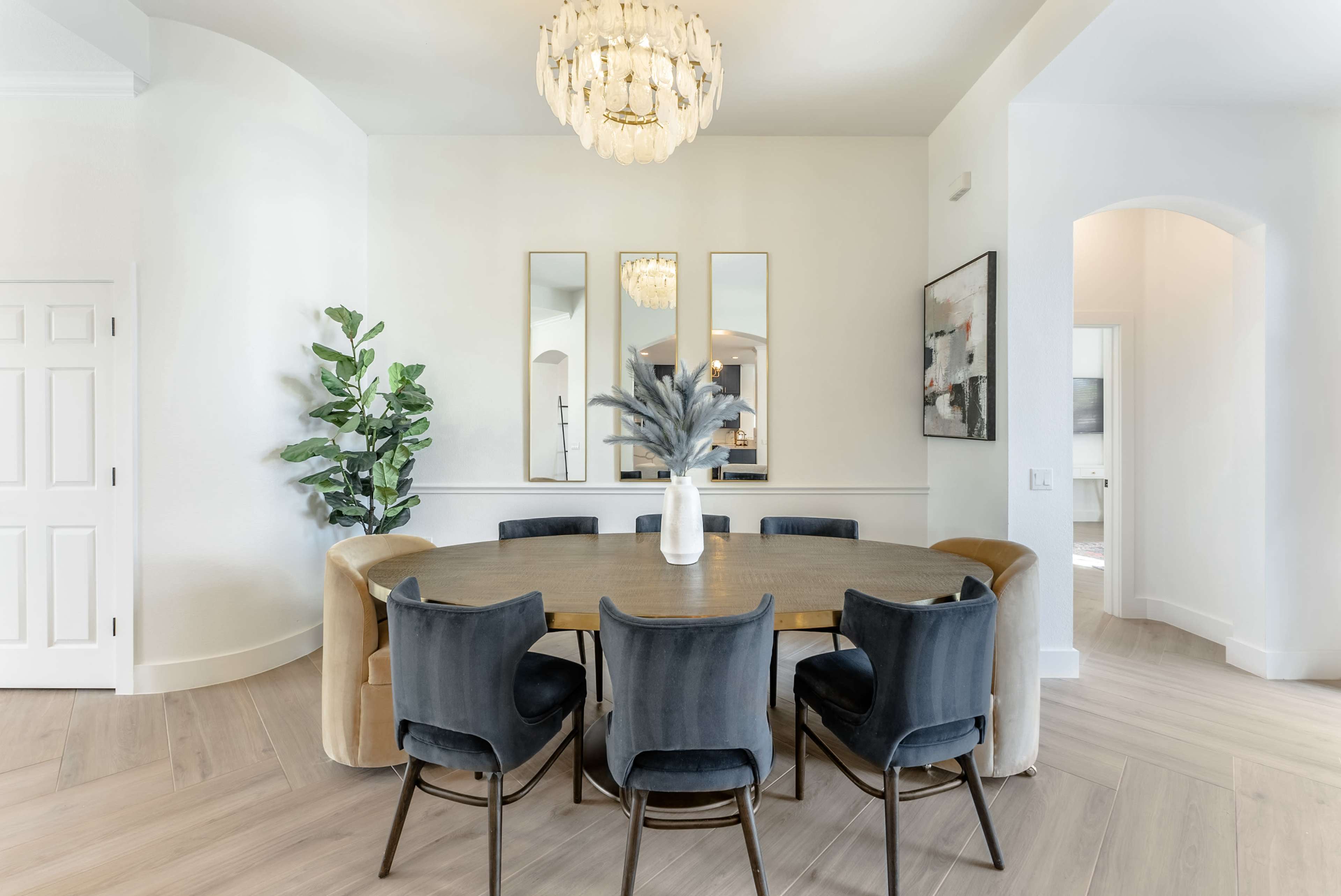 Serenita Estate: Events | Weddings | Retreats Image in Shady Hollow, Austin, TX