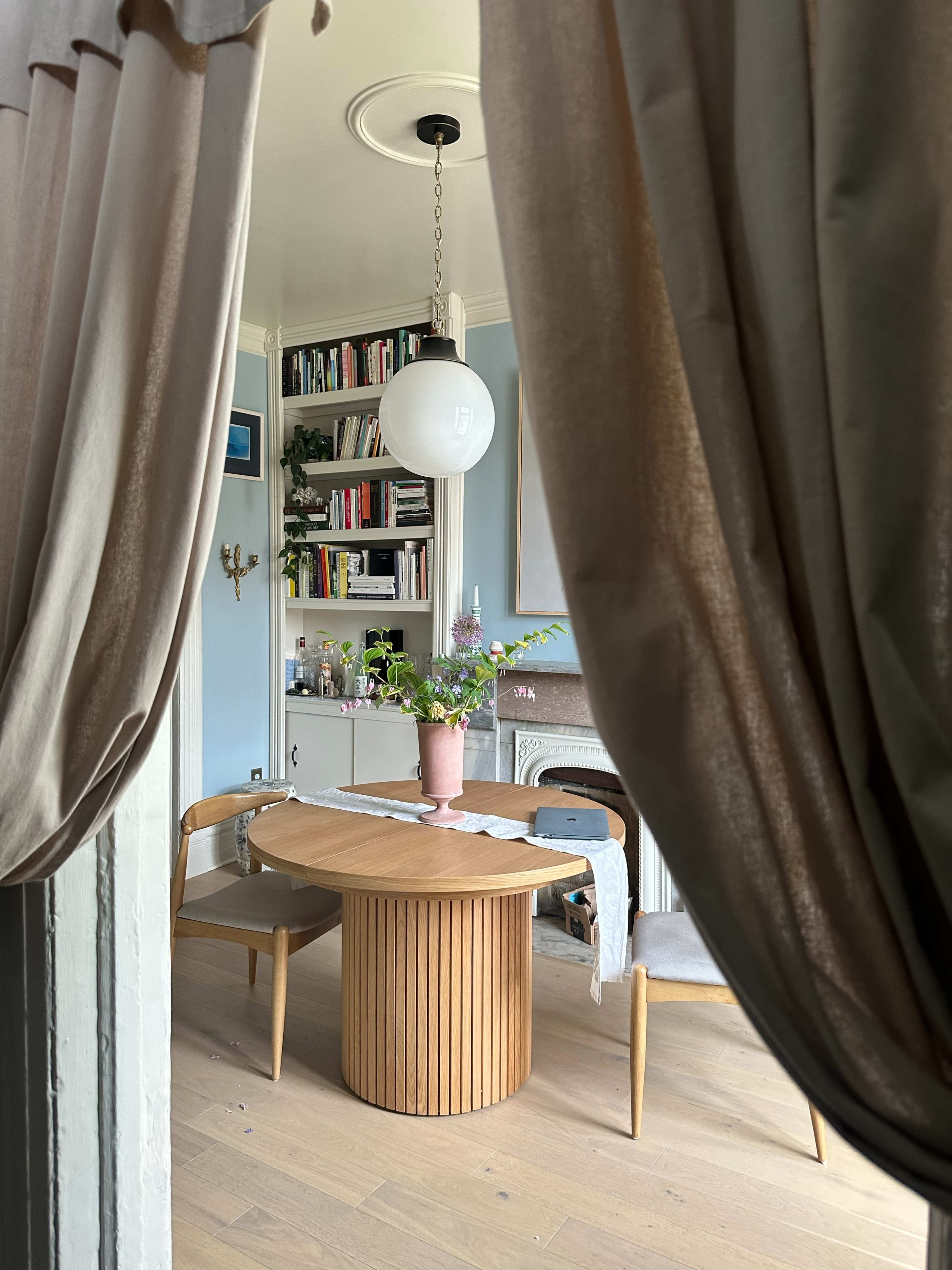 Vintage, Charming Victorian Two-Story Apartment in Chicago for Production Image in West Town, Chicago, IL